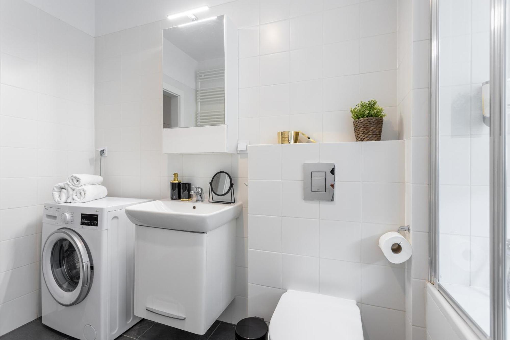 Căn hộ Urban Chic - Wola - Rondo Onz - Luxury - 4 Bedrooms - Pereca Street Warsaw