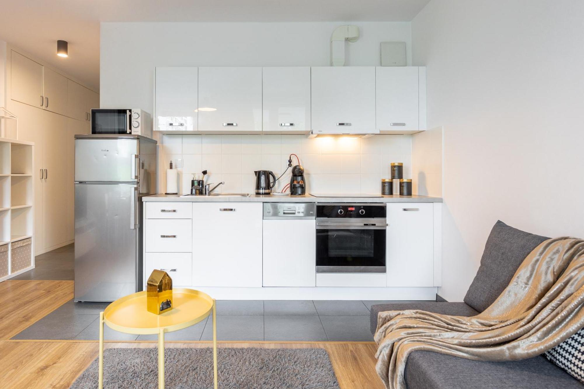 Urban Chic - Wola - Rondo Onz - Luxury - 4 Bedrooms - Pereca Street