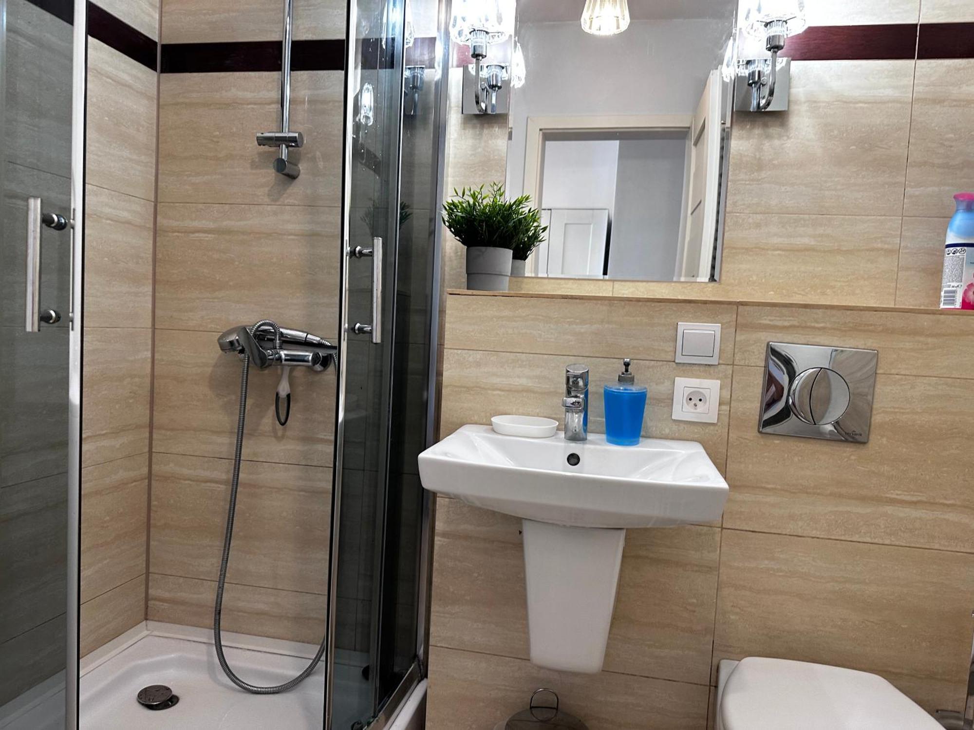 Marszalkowskastreetcityapart Netflix Apartment