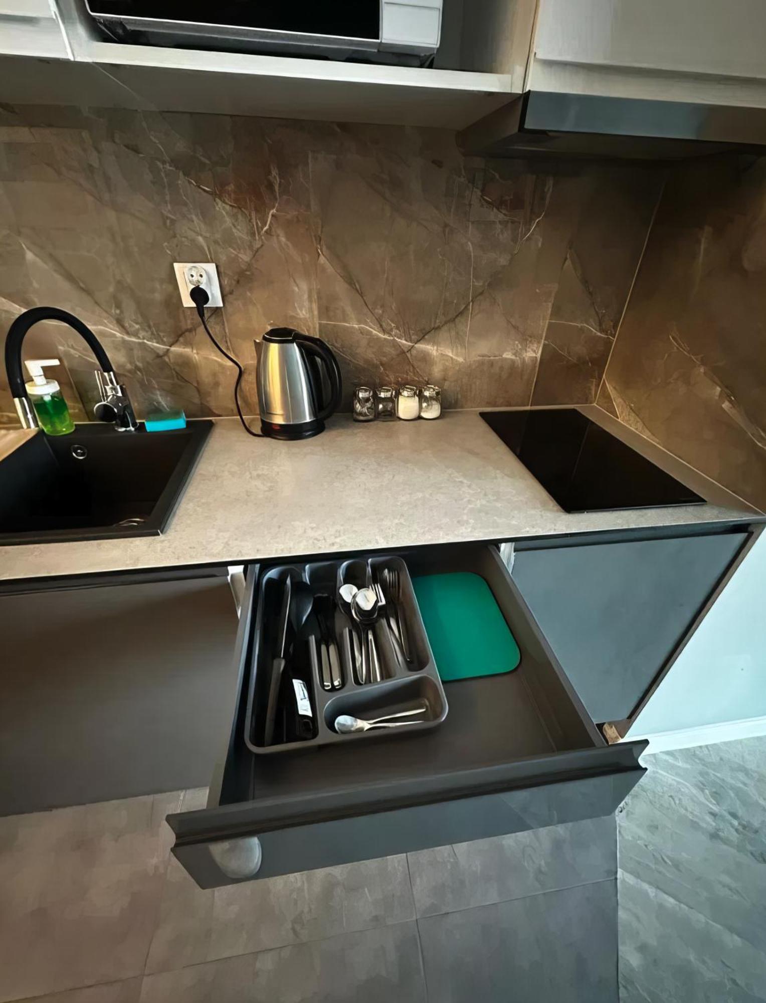 6chi6 Wiktoryn Studio Apartament Warszawa