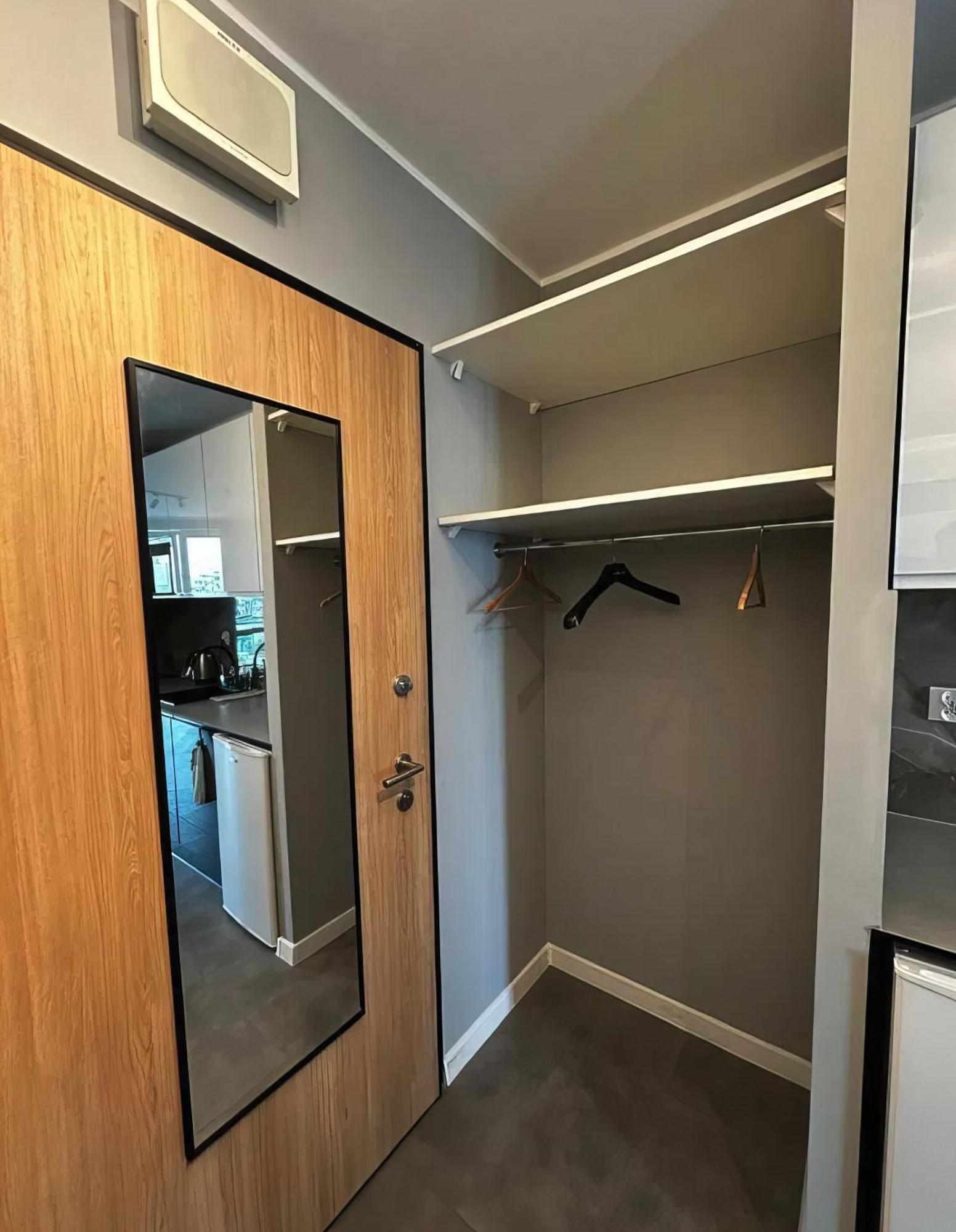 6chi6 Wiktoryn Studio Apartament Warszawa