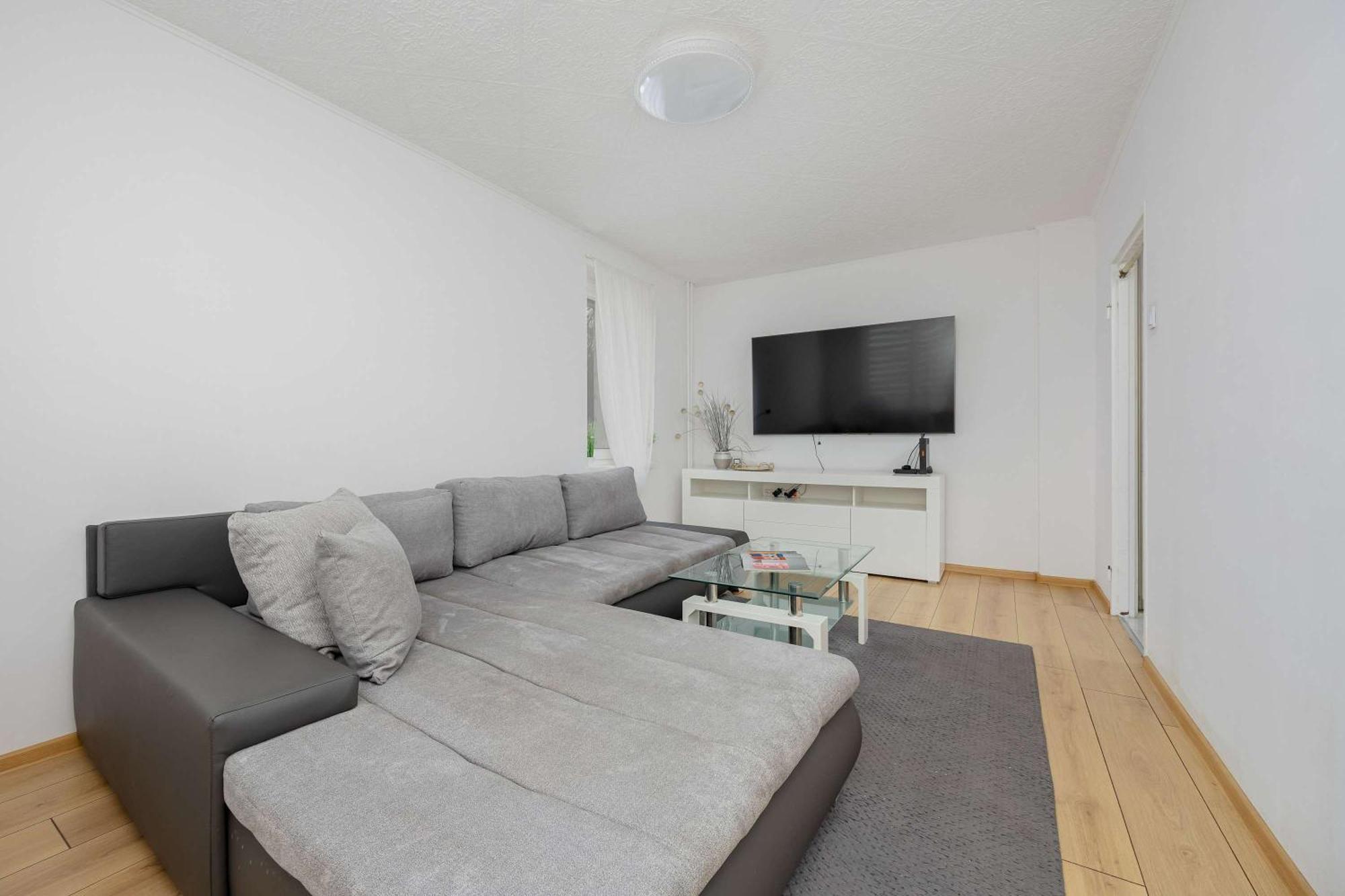 Cosy & Bright With Parking By Renters Warsaw