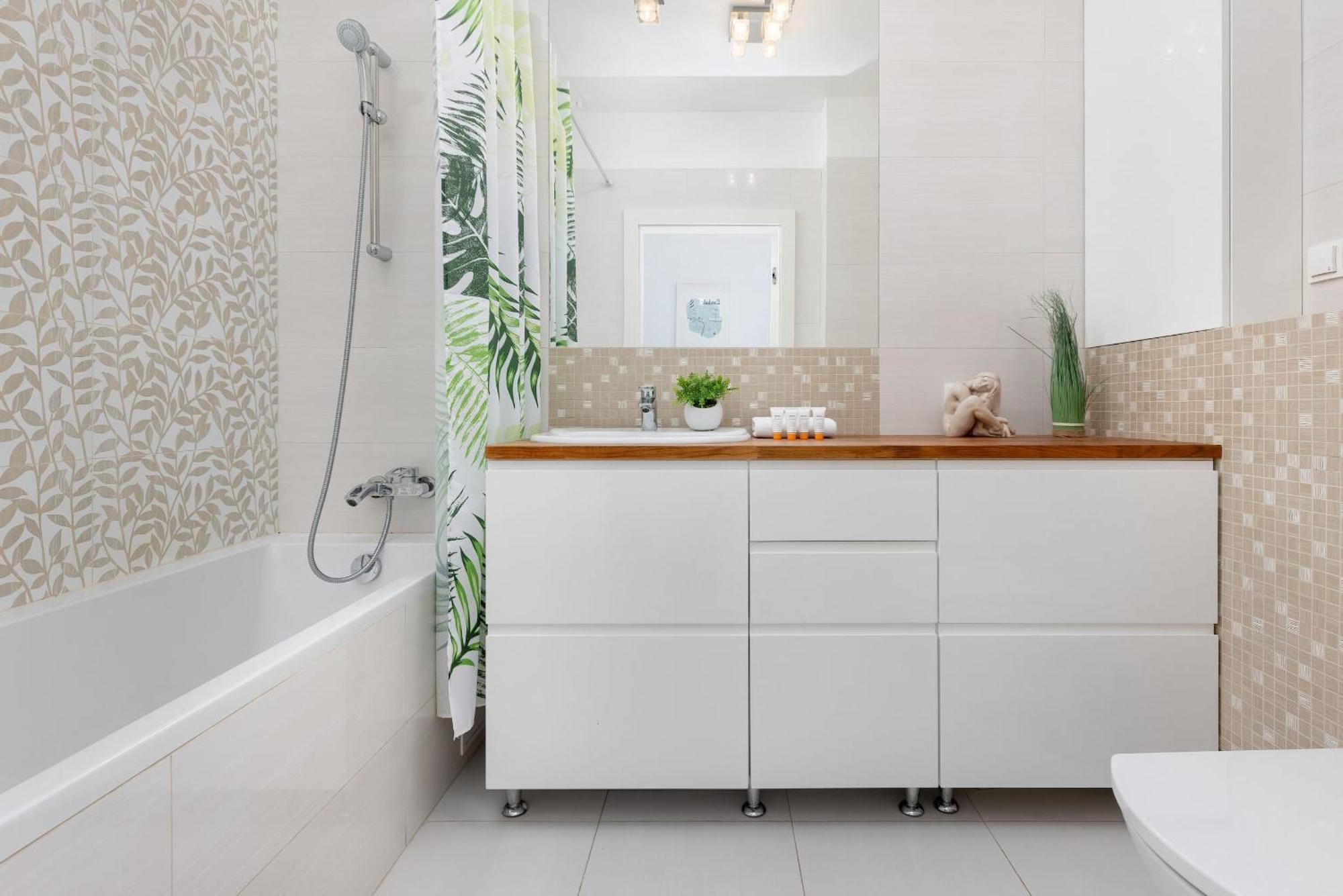 Cosy With Parking Nowaka-jezioranskiego Praga By Renters Apartment Warsaw