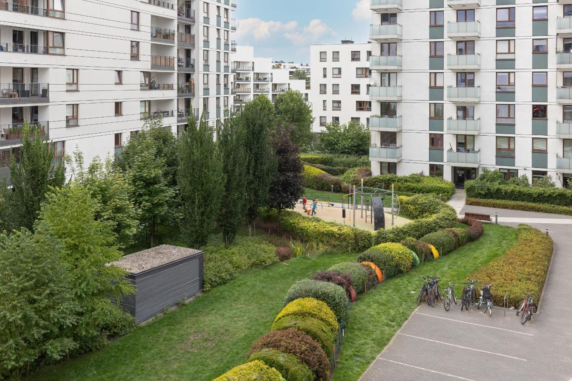 Apartment Cosy With Parking Nowaka-jezioranskiego Praga By Renters *