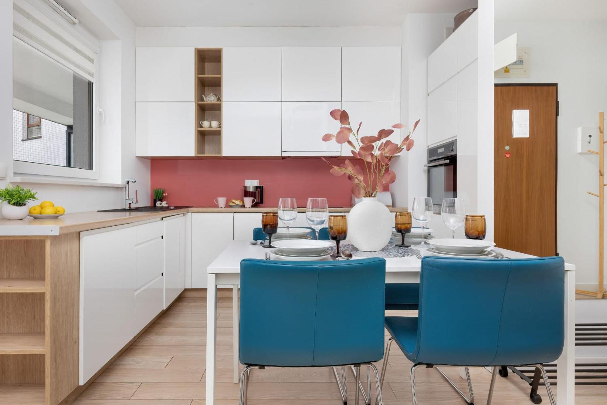 Cosy With Parking Nowaka-jezioranskiego Praga By Renters * Warsaw