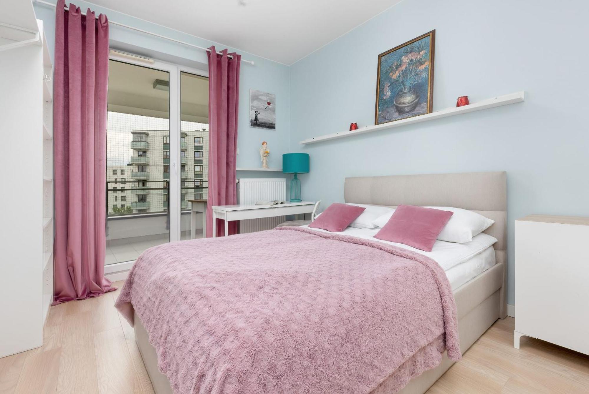 Cosy With Parking Nowaka-jezioranskiego Praga By Renters