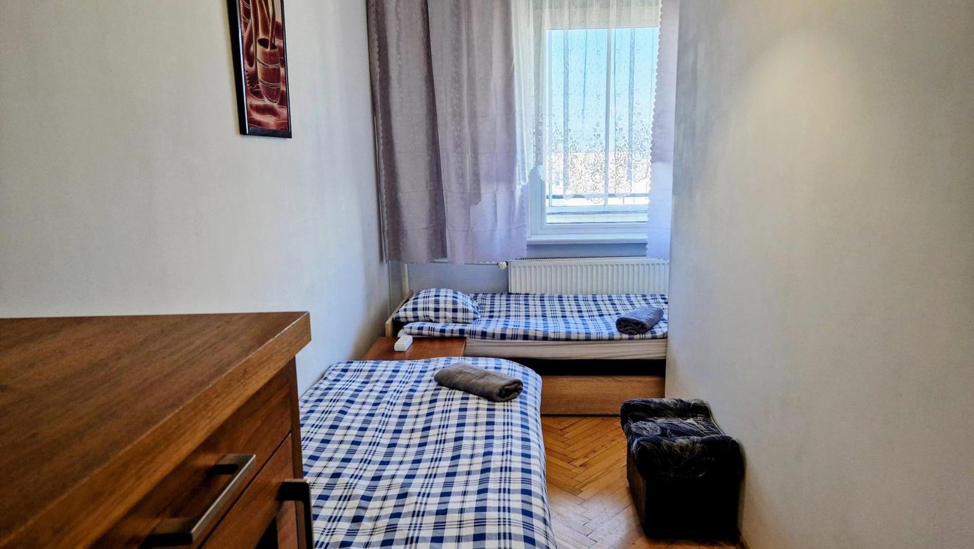 Niebieski Meander Blisko Metra *
