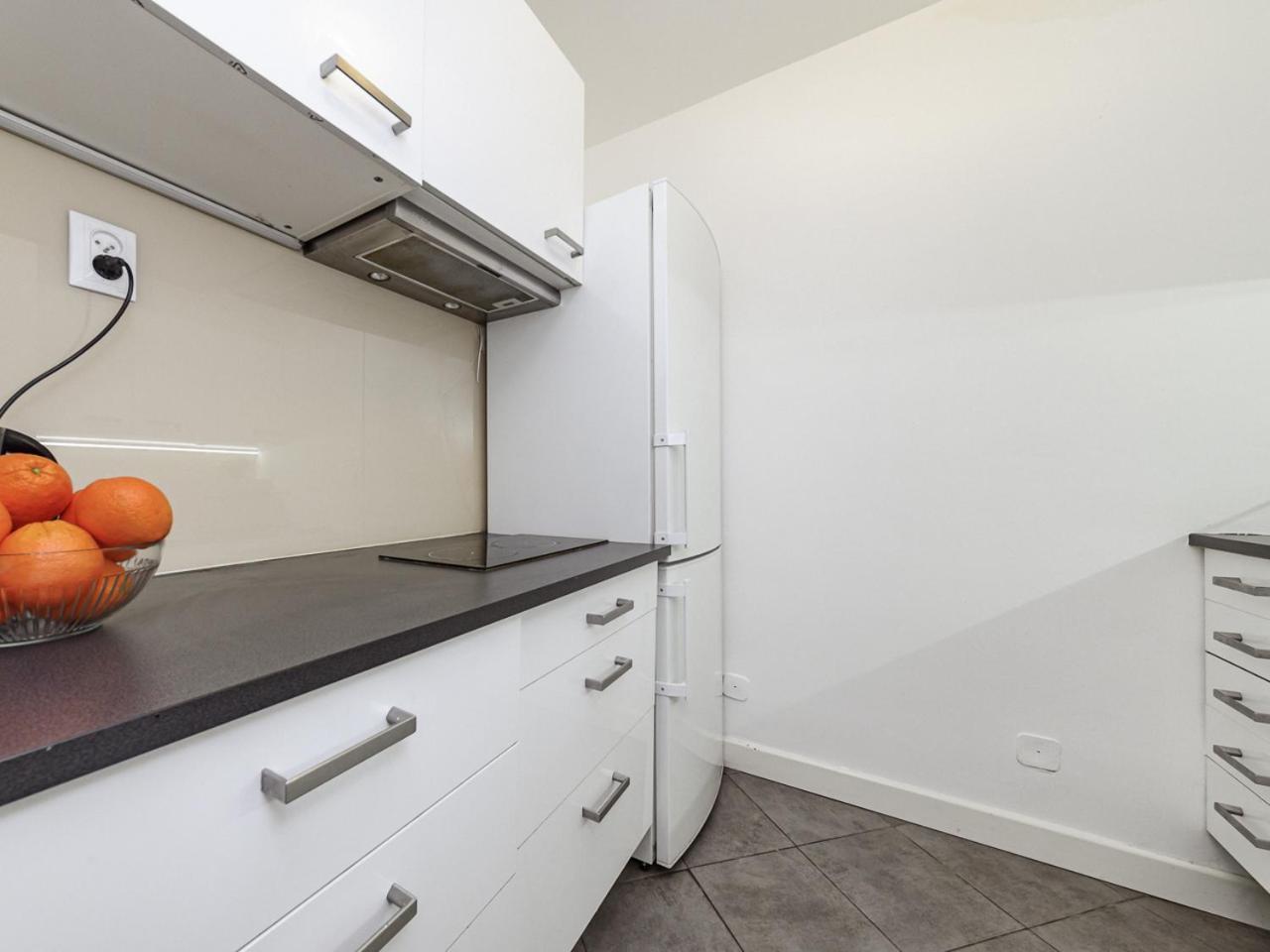 Chmielna Street 35 In The Center Apartment