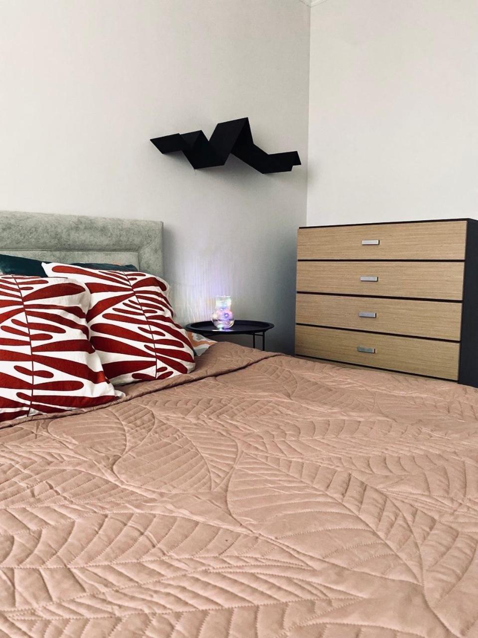 Three-room On Skarbka Z Gor * Warszawa