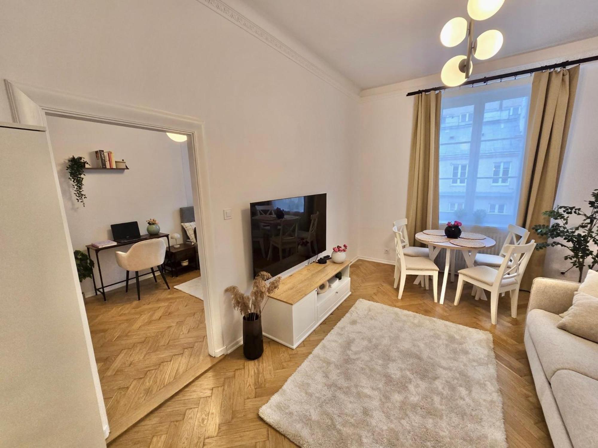 Widok 53m2, Centrum Warszawy, Darmowy Parking Warsaw