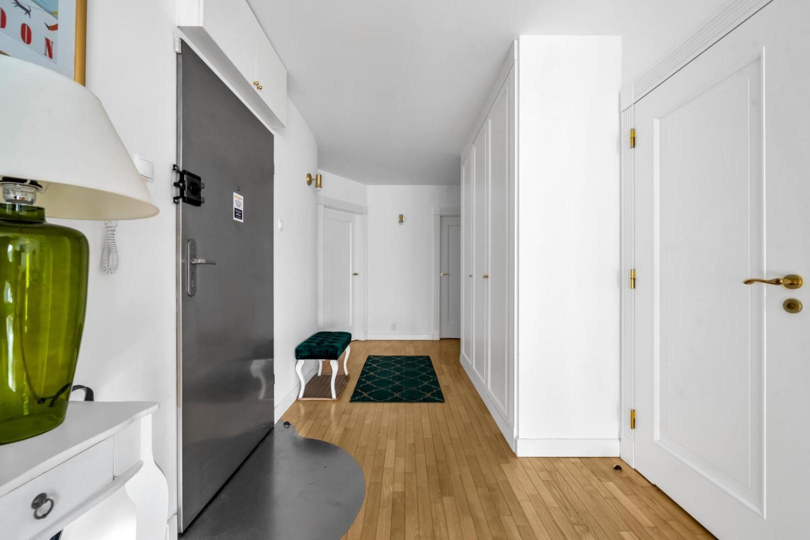 Apartment Szczesliwice - Office, Balcony And Parking - By Rentujemy