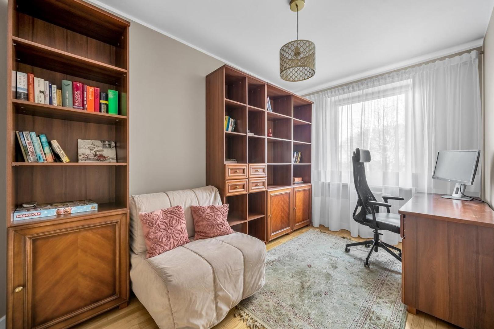 Apartment Szczesliwice - Office, Balcony And Parking - By Rentujemy