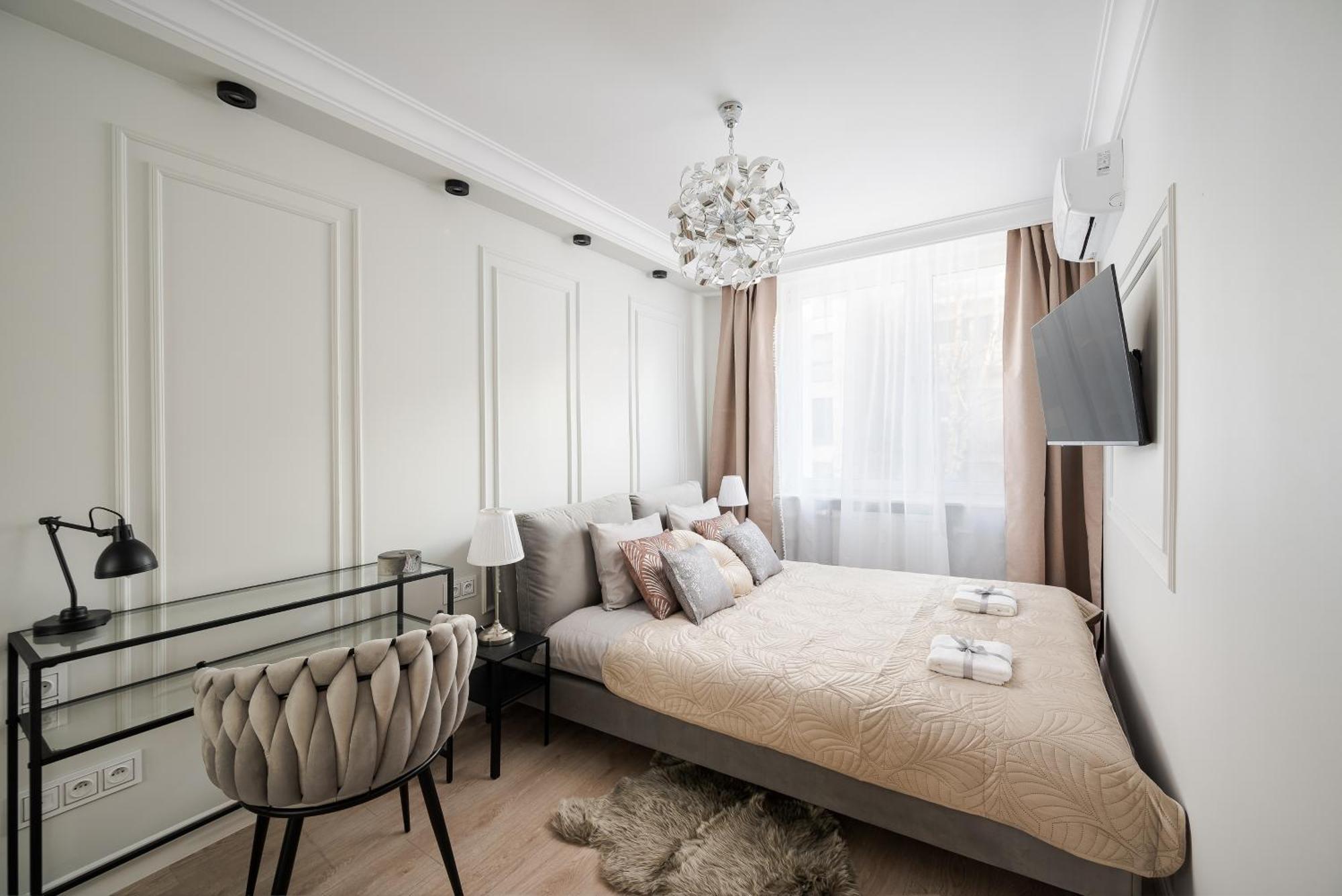 Apartment Grand 5min From Station With A Balcony& Air Conditioning Warsaw