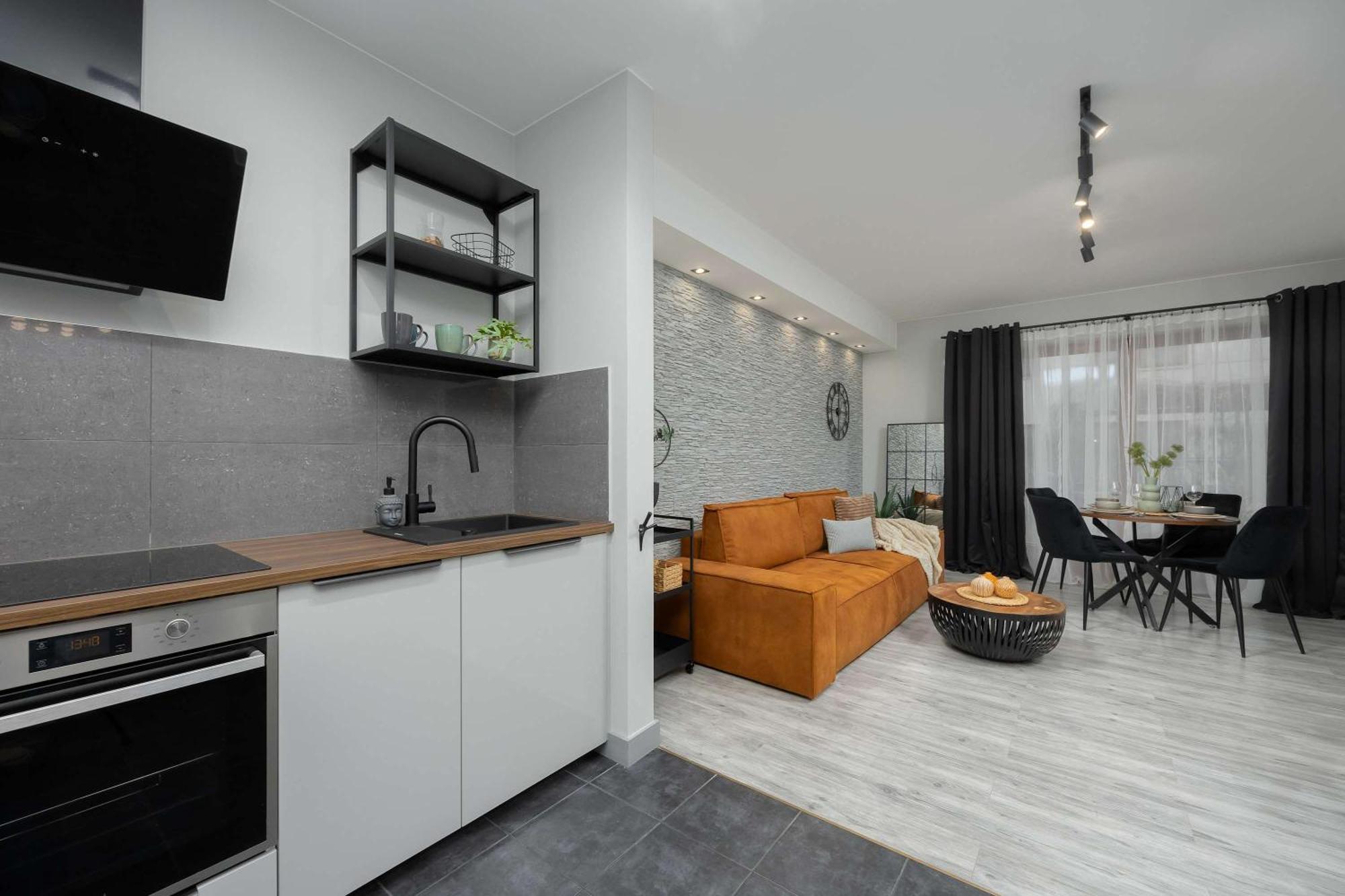 Bright With Terrace & Parking Near Metro Kondratowicza By Renters Apartment *