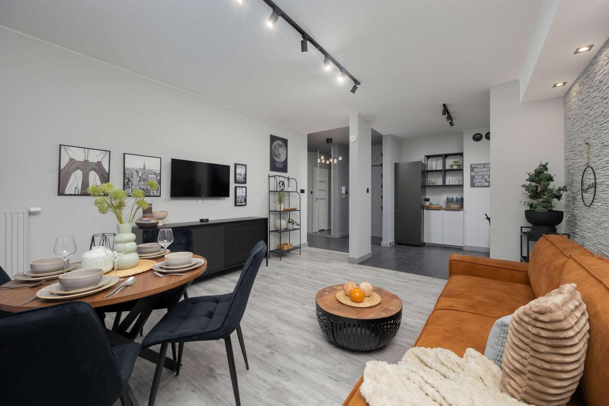 Bright With Terrace & Parking Near Metro Kondratowicza By Renters Apartment *