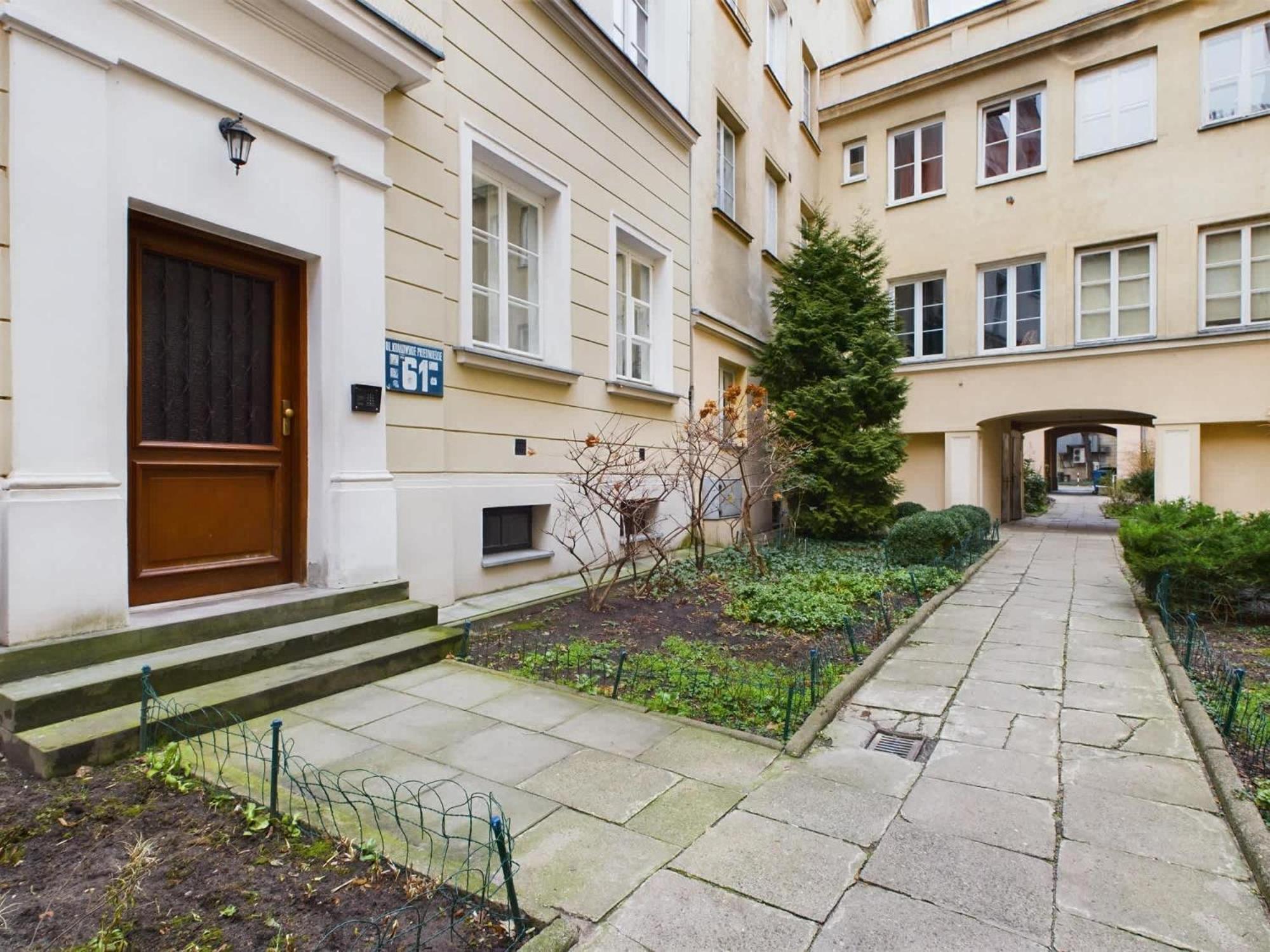 Apartment Cozy In Krakowskie Przedmiescie Near Old Town By Renters *