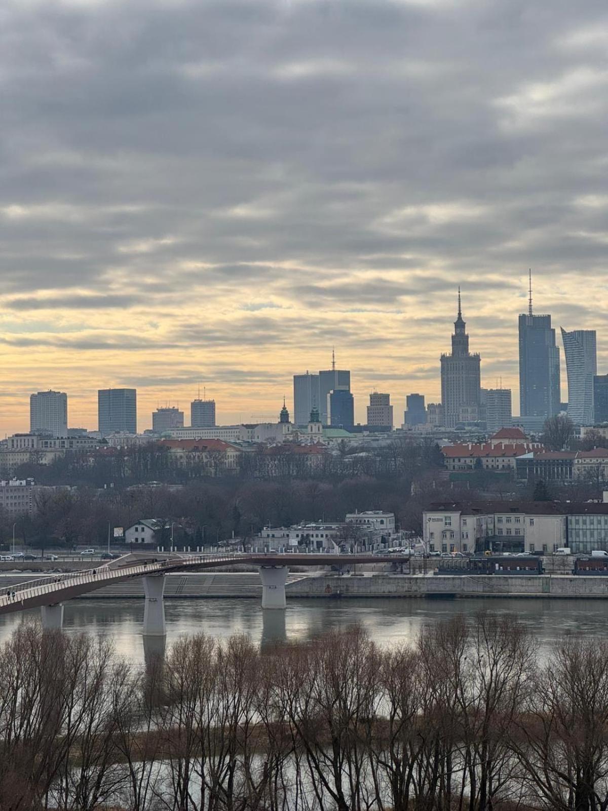 Stara Praga River View