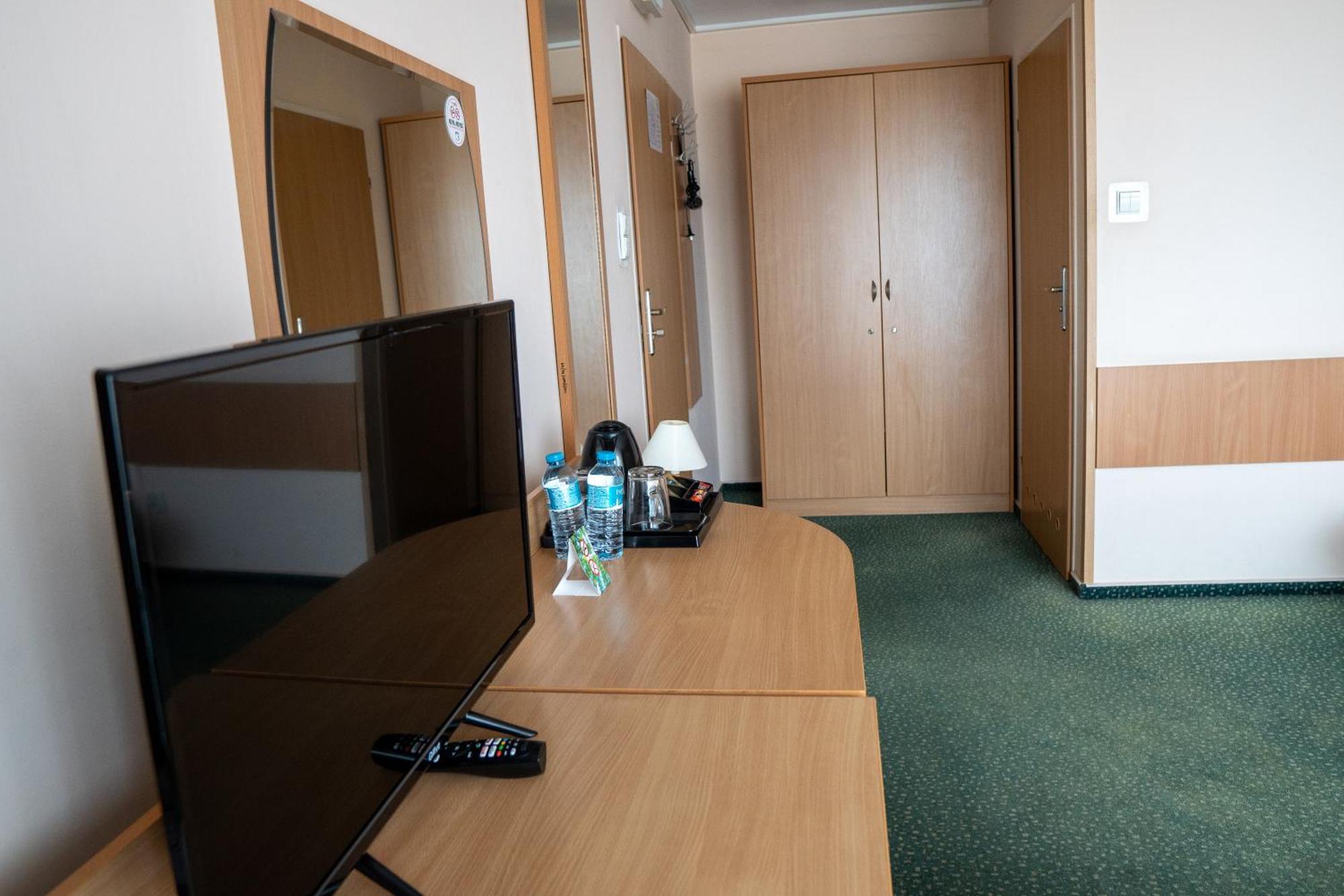 Wilanow Hotel *