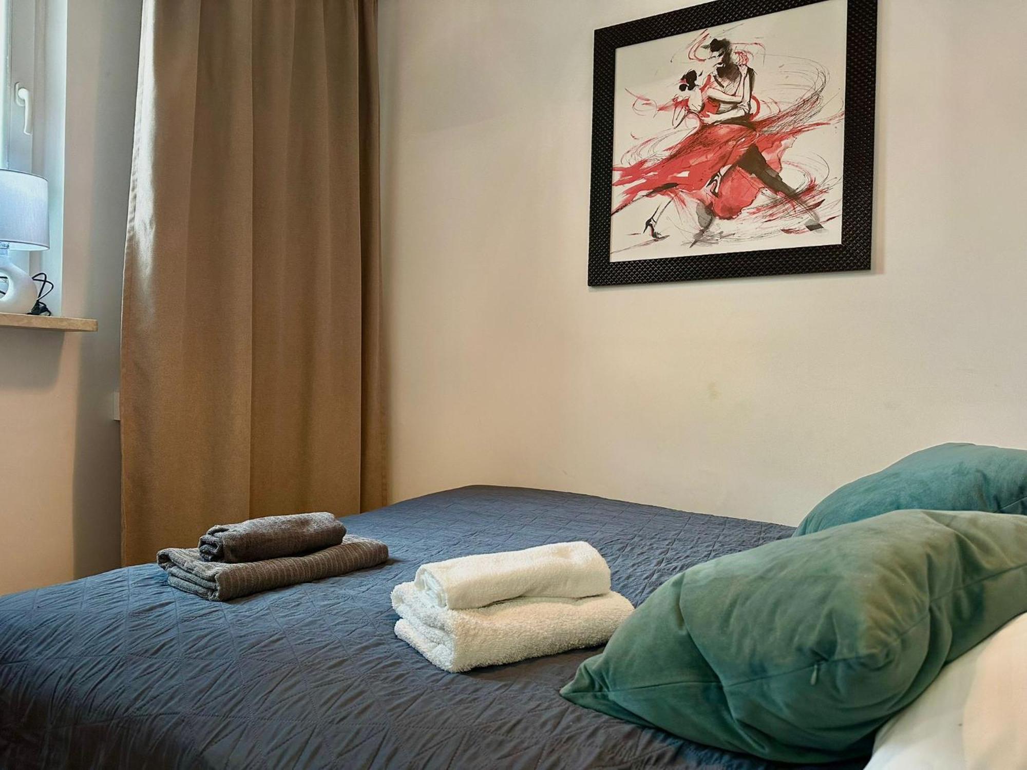 Chmielna 106 - Free Parking - Duzy Balkon Apartment Warsaw
