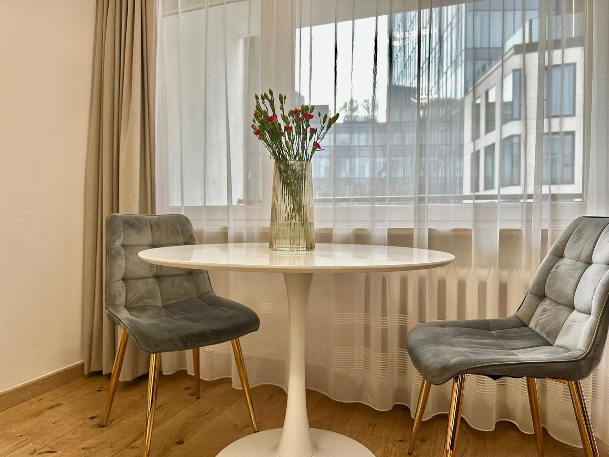 Chmielna 106 - Free Parking - Duzy Balkon *