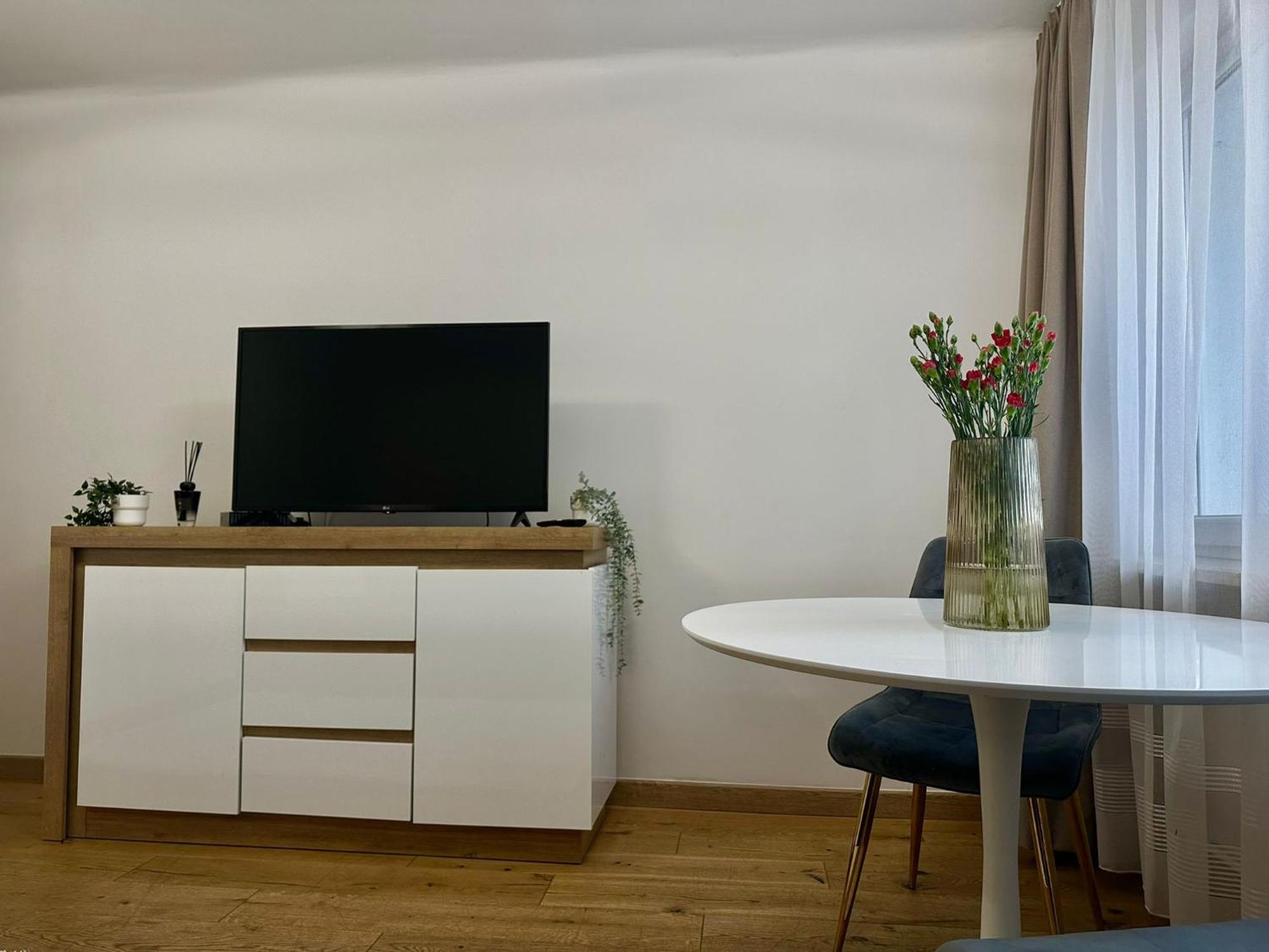 Chmielna 106 - Free Parking - Duzy Balkon * Warsaw