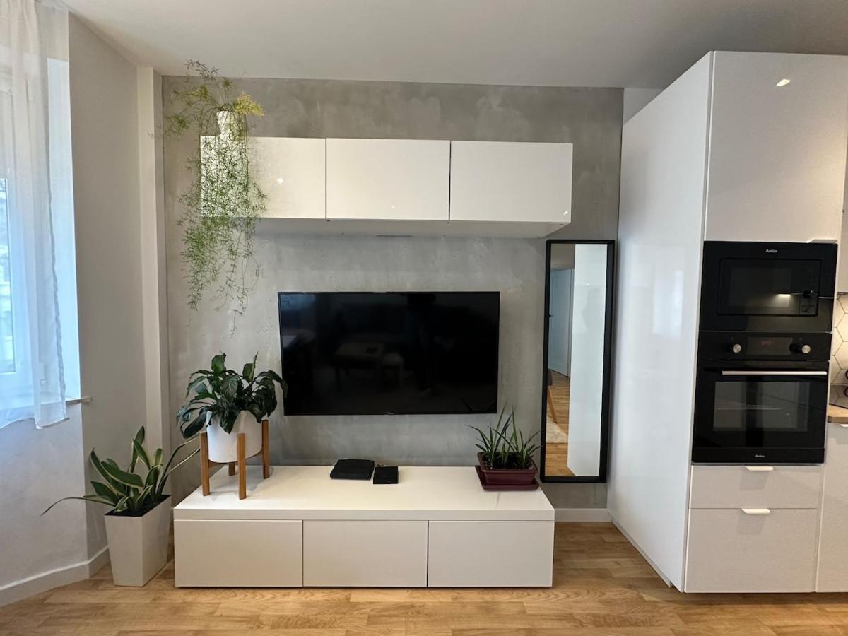 Opera Apartment *