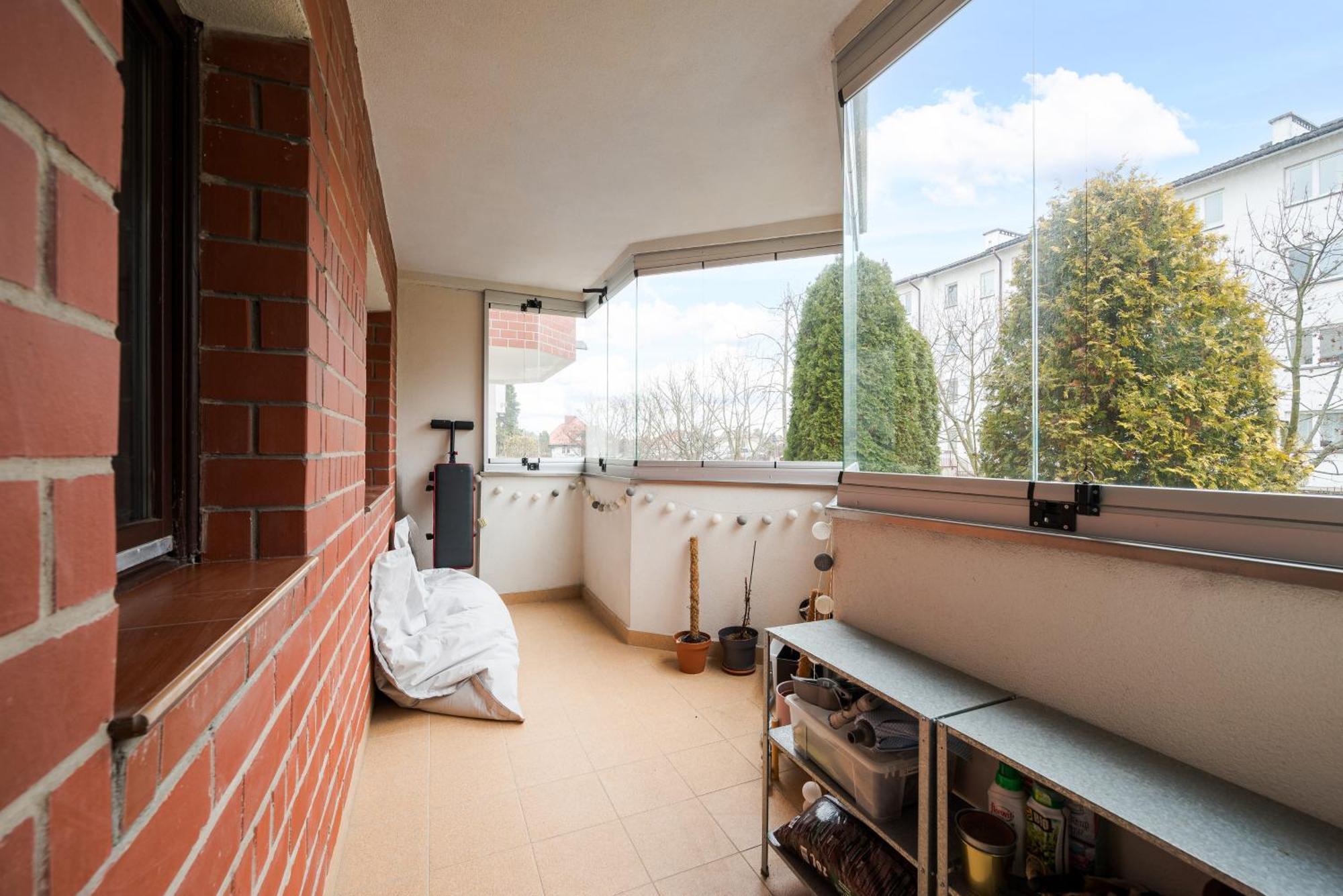 Metro Kabaty Deluxe Apartment Warsaw