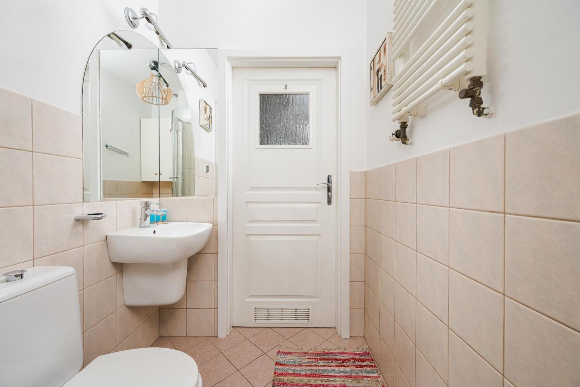 Apartment Metro Mlynow Pleasant Warsaw