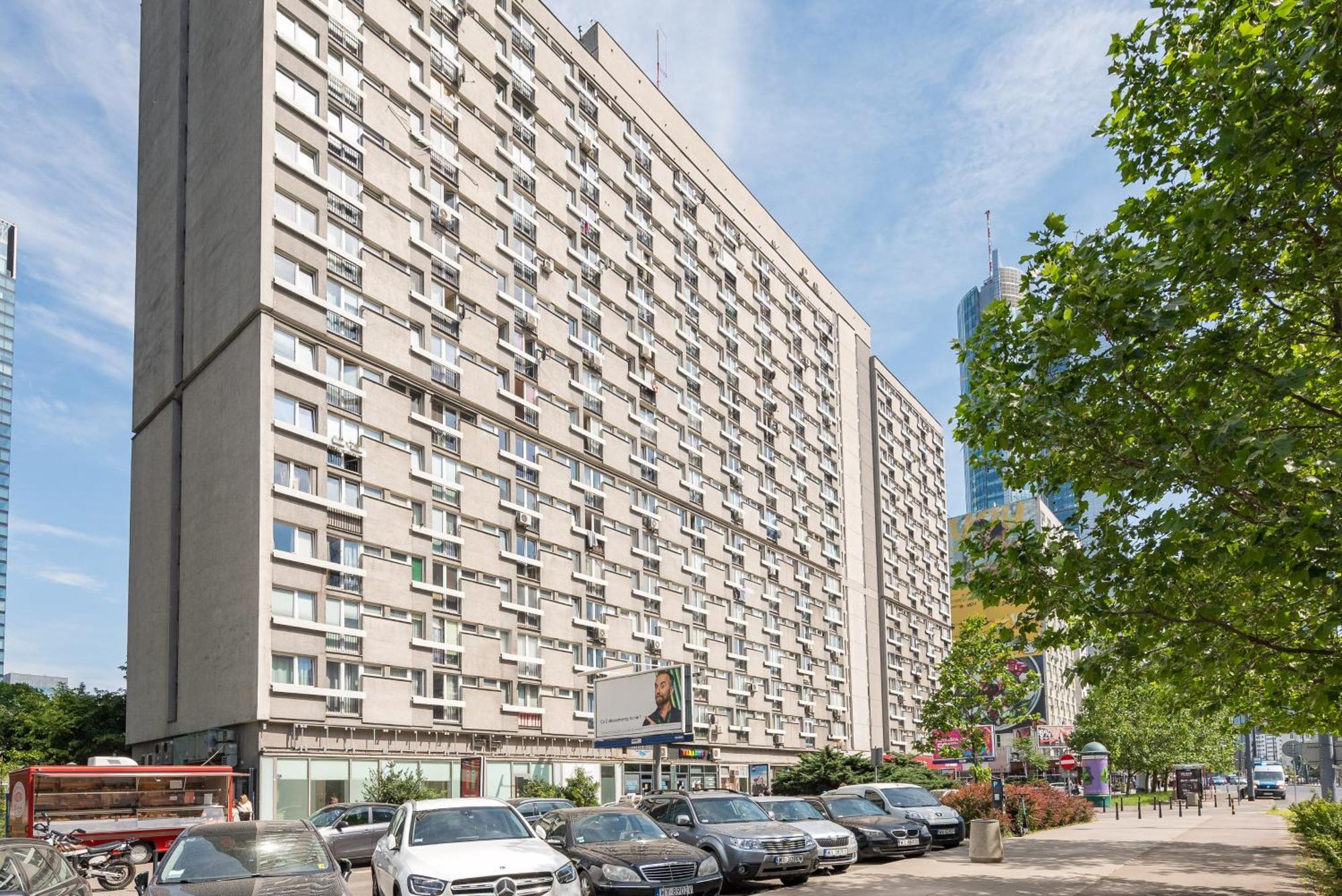 Rondo Onz Standard Apartment Warsaw