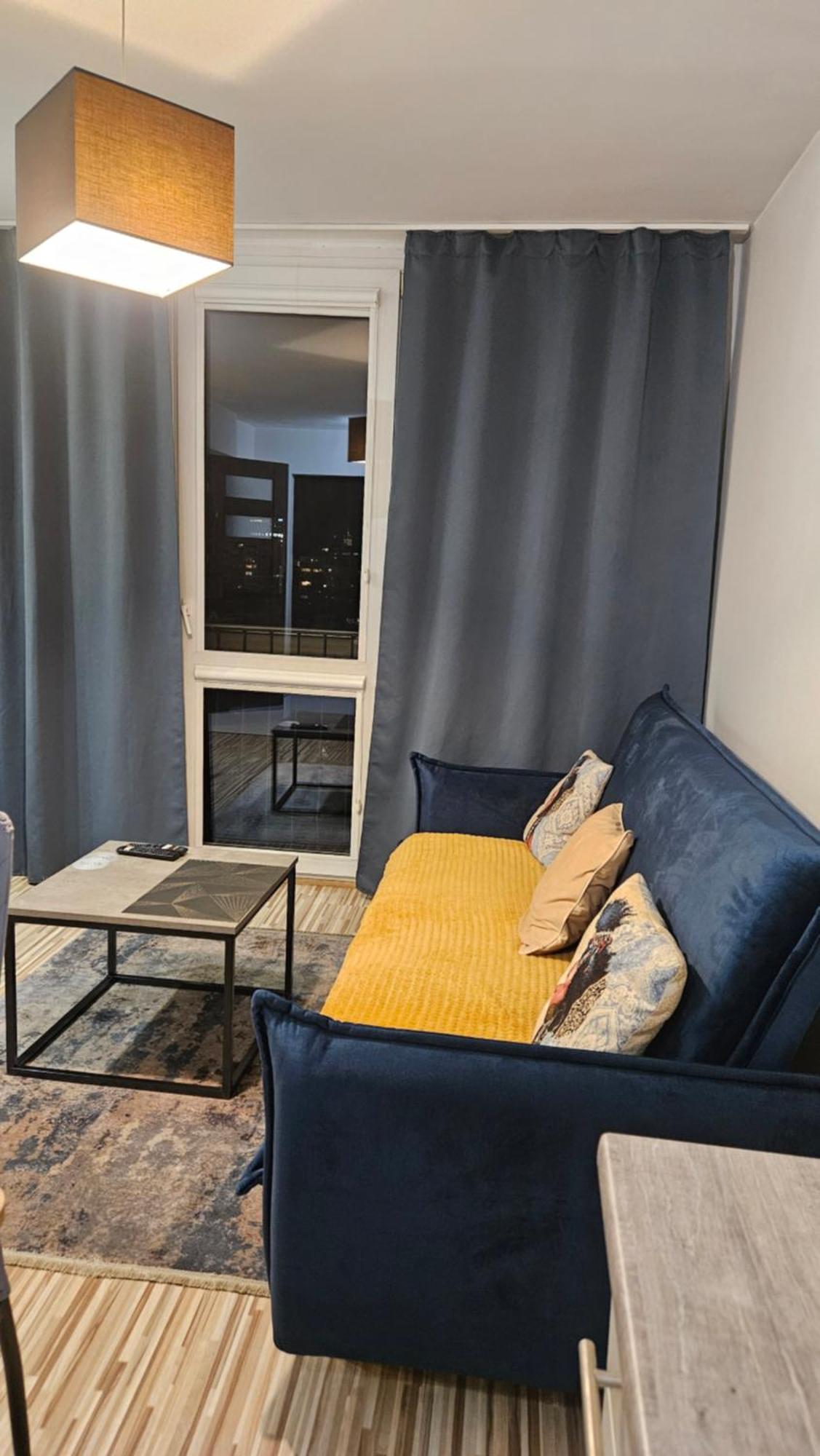 Centrum Rondo Onz Apartment
