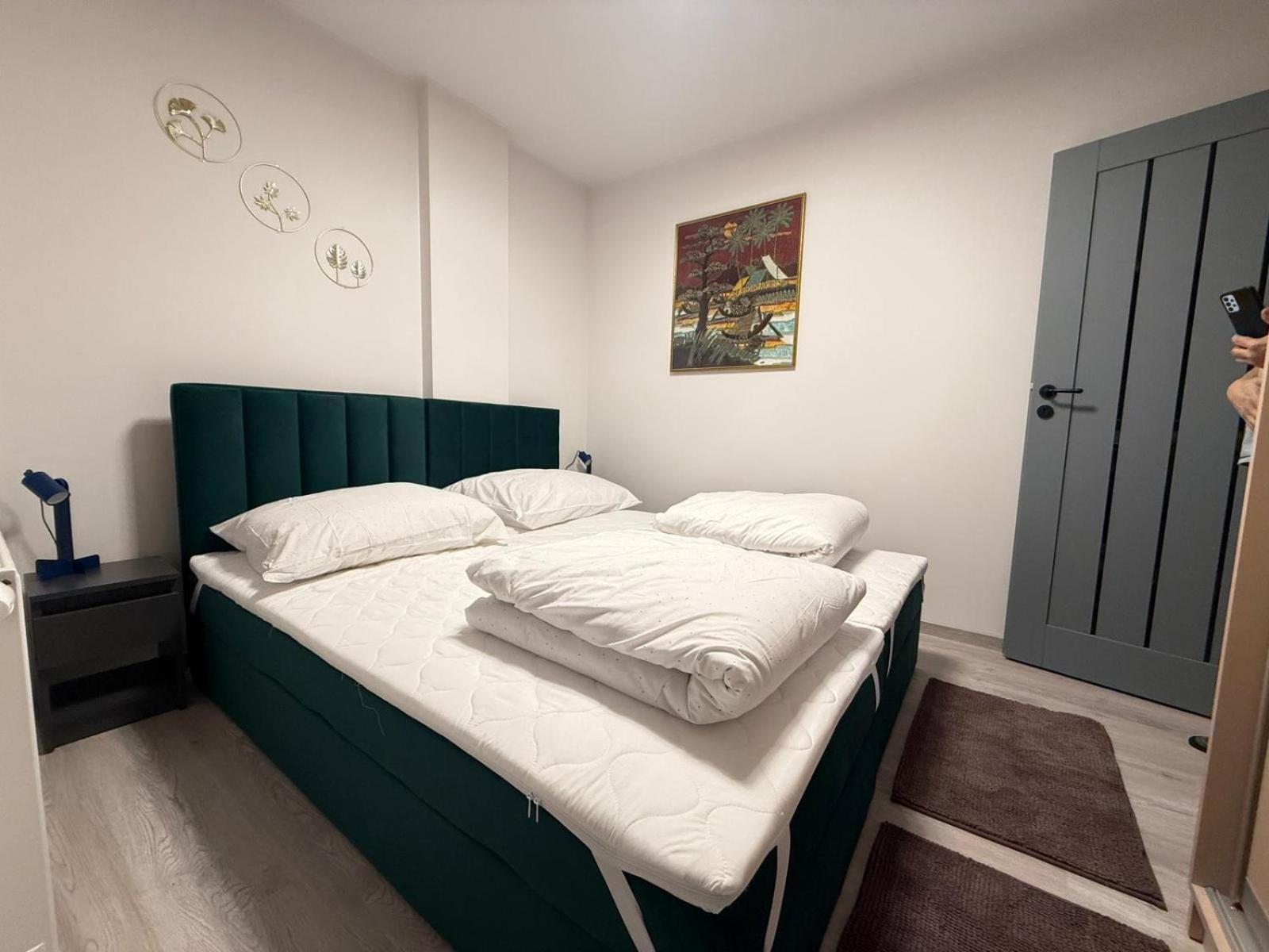 Aparthotel Smart With Parking