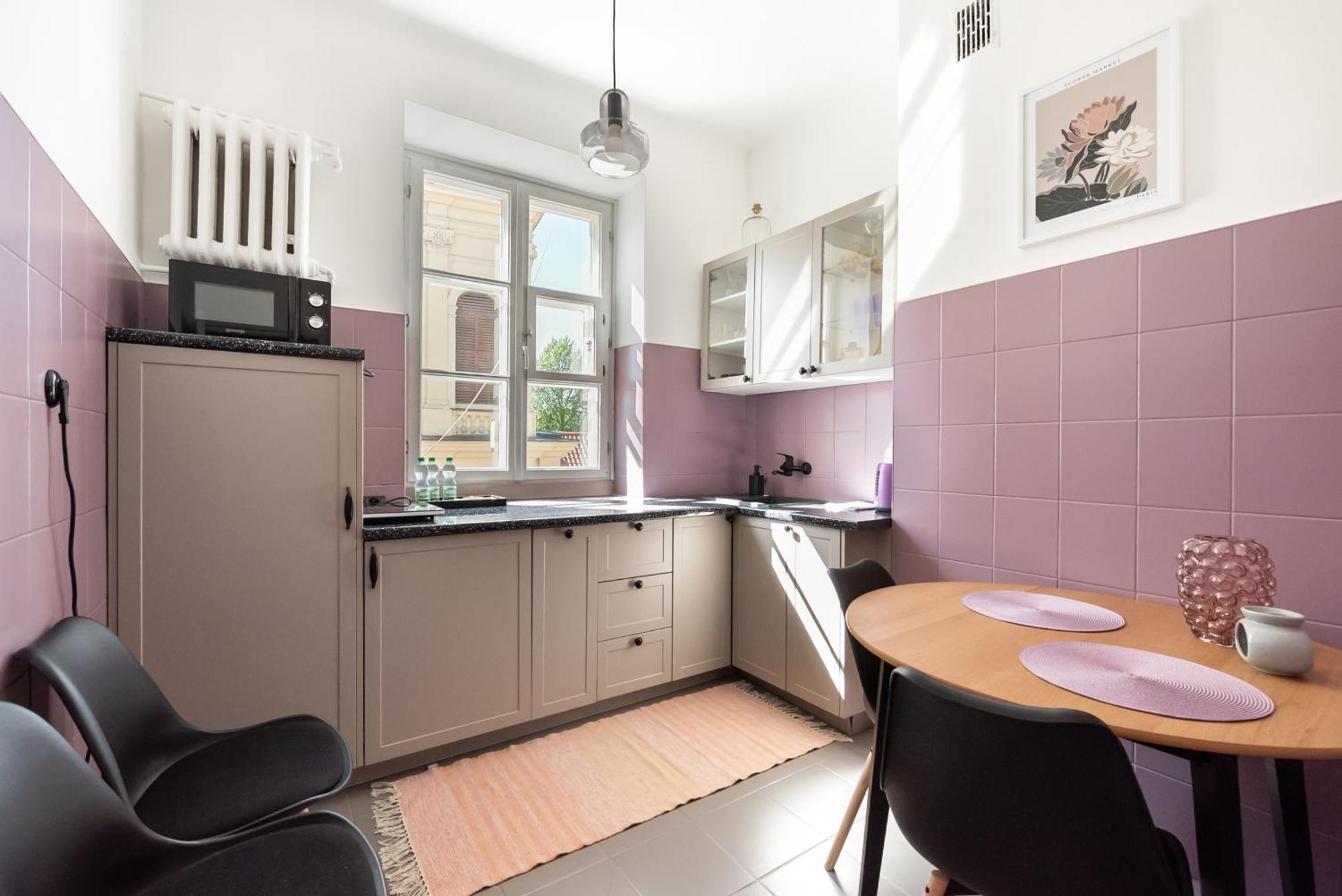 Apartment New Town Market Place