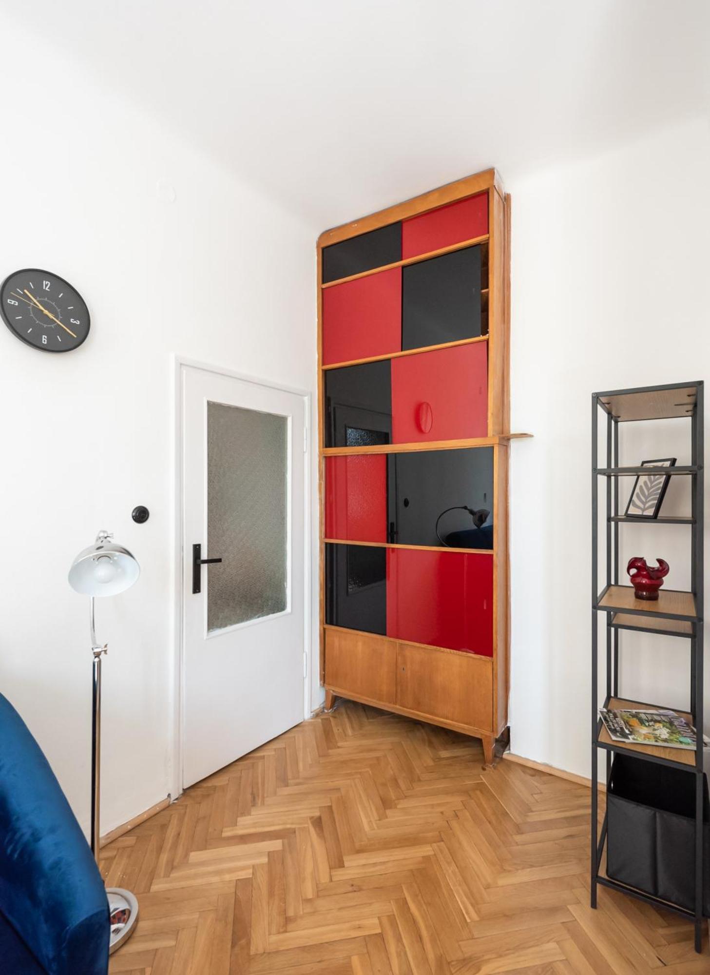 New Town Market Place Apartment