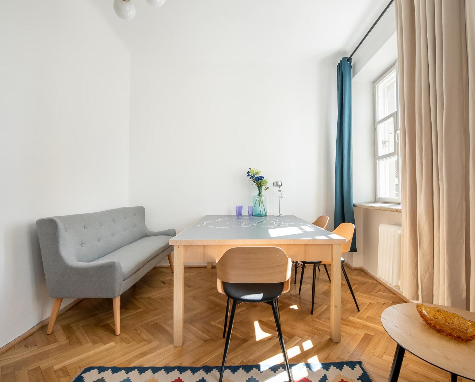 New Town Market Place Apartment *