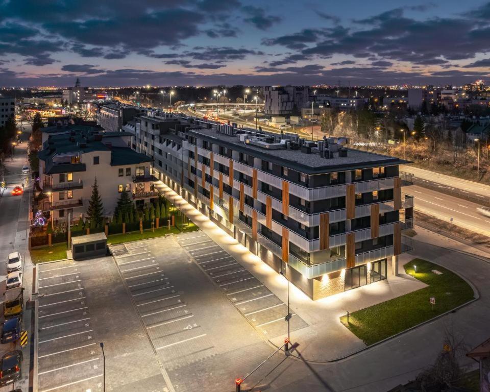 Aparthotel Smart With Parking