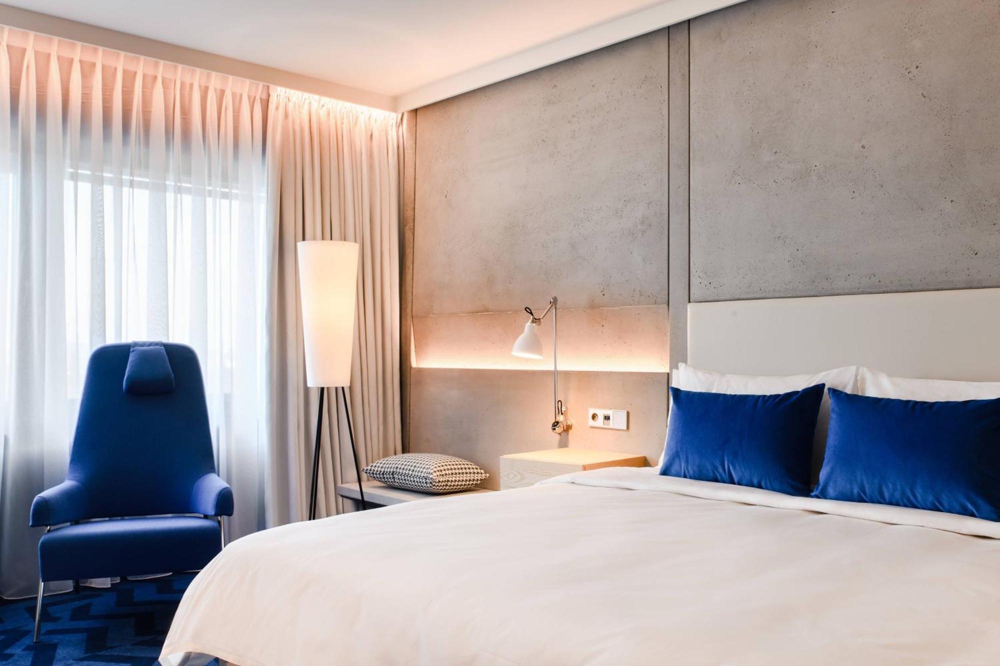 Hotel Renaissance Airport Warsaw