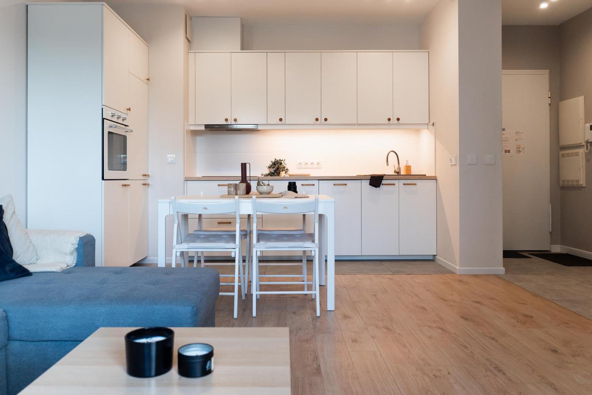 Apartment Stylowy Przy Metrze, Przy Centrum Onkologii