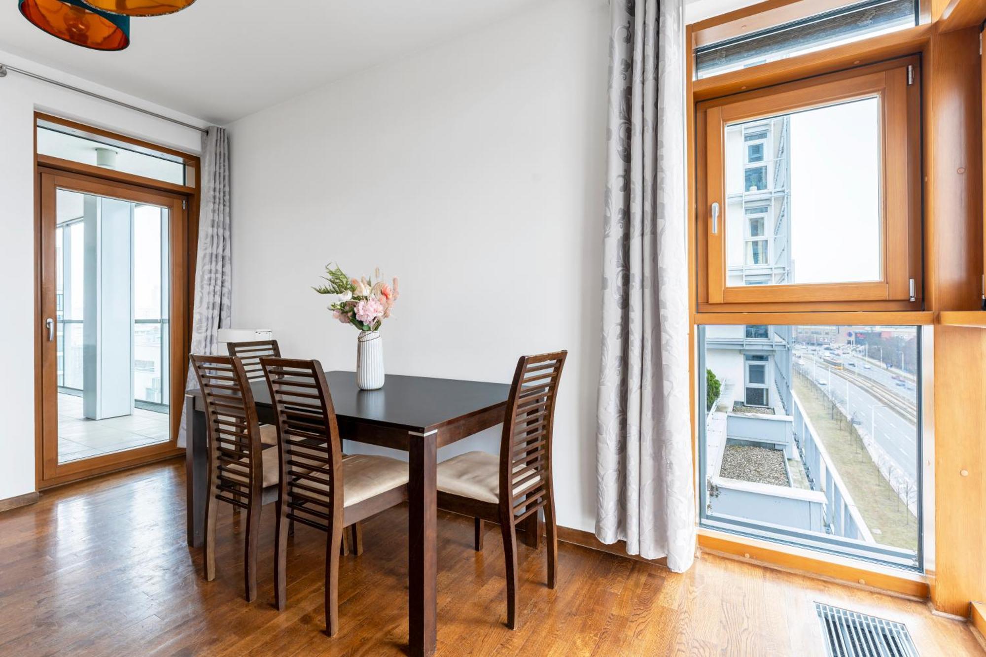 Apartment Old Money Tower Panoramiczny Widok Z 8 Pietra Garaz Arkadia Westfield Metro Gdanska