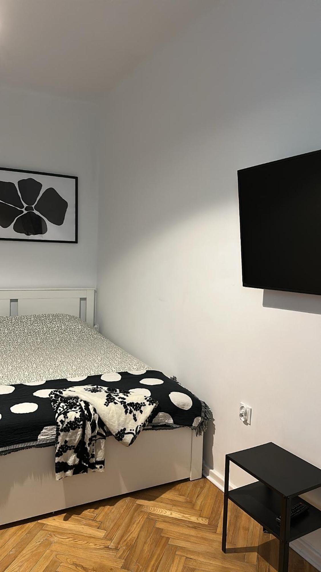 Apartment 17 Warsaw
