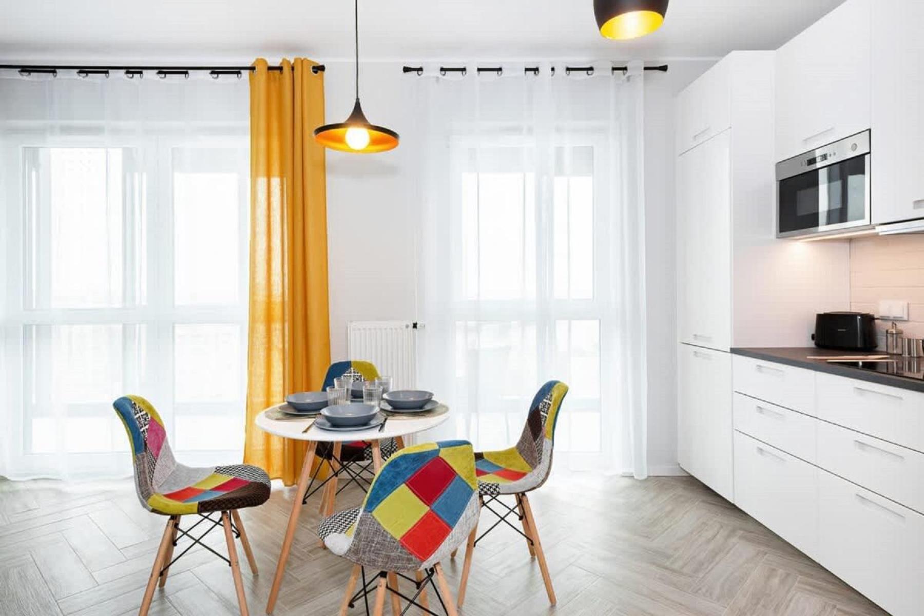 Large In Rondo Wiatraczna By Renters