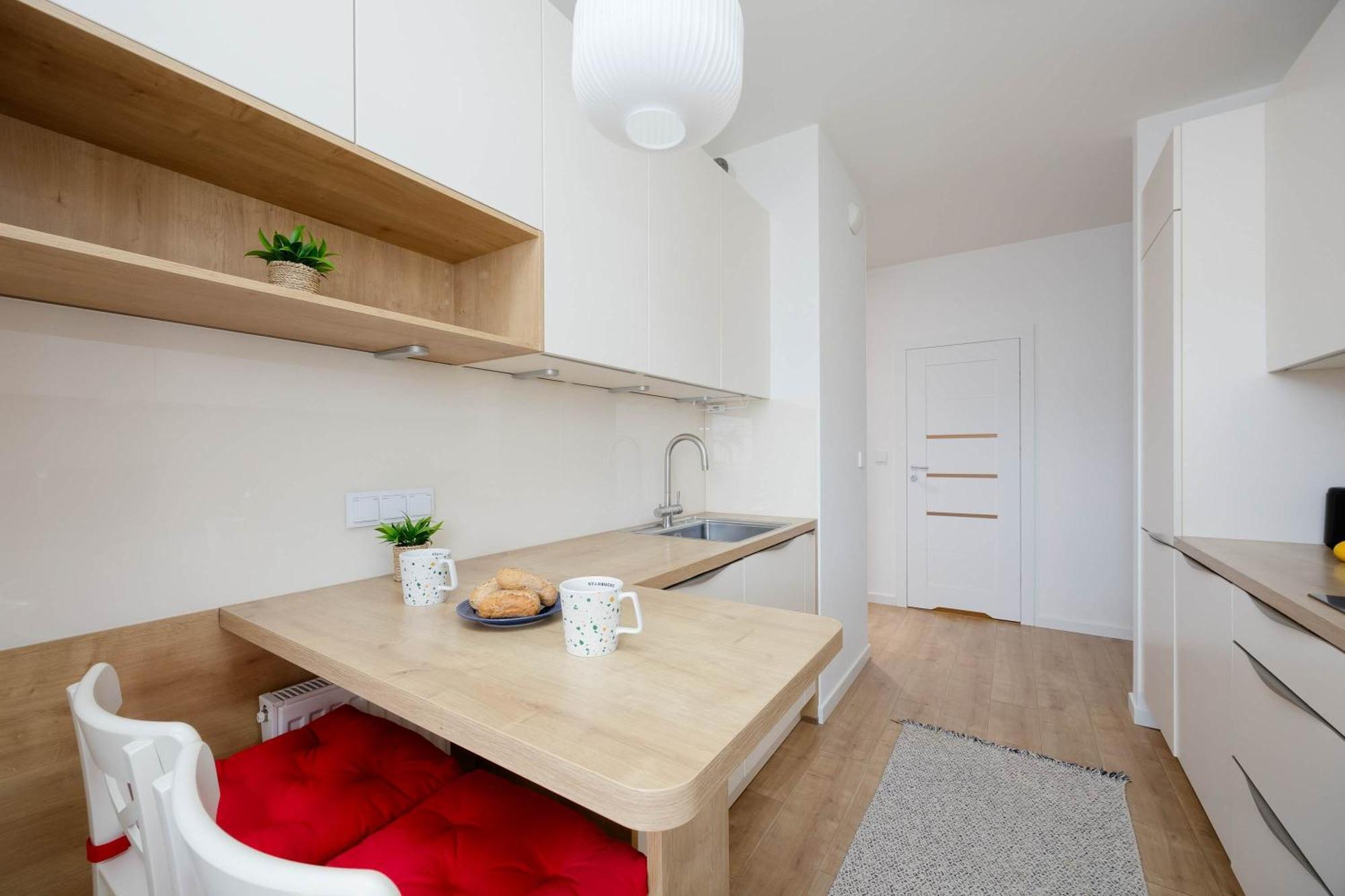 Apartment Family With Air Conditioning And Parking In Warsaw's Mokotow District By Renters Warsaw
