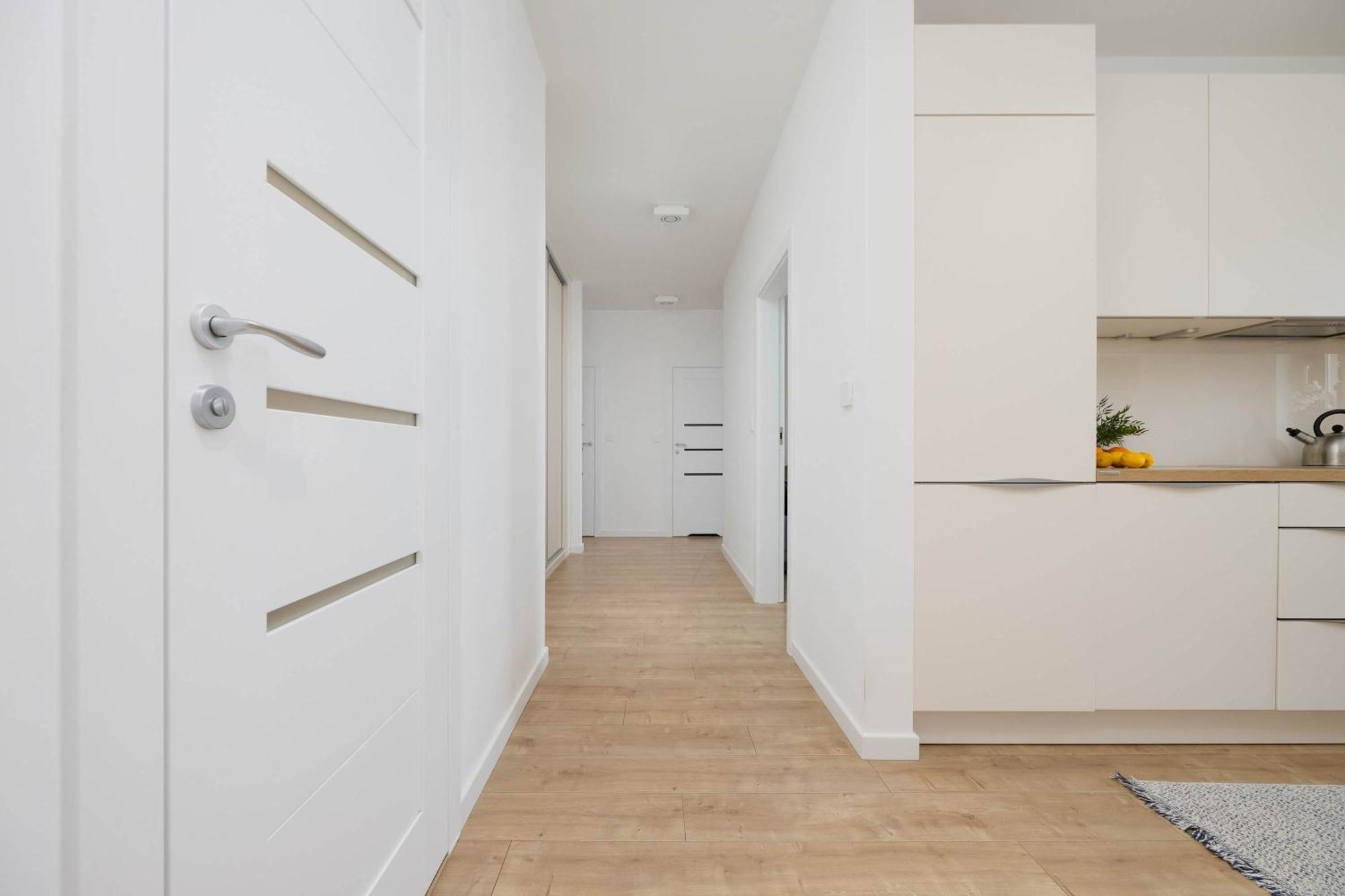 Family With Air Conditioning And Parking In Warsaw's Mokotow District By Renters * Warsaw