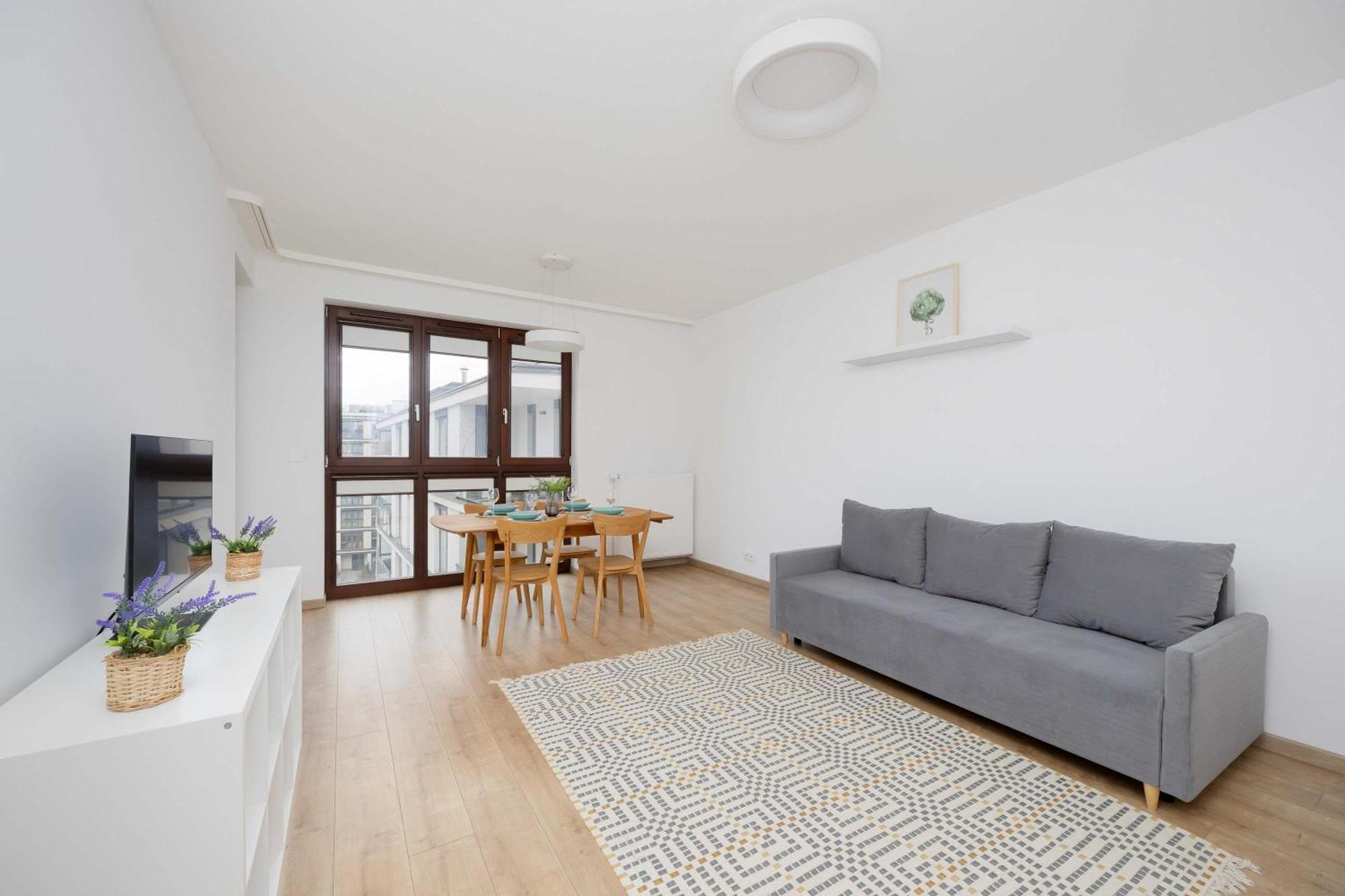 Apartment Family With Air Conditioning And Parking In Warsaw's Mokotow District By Renters *