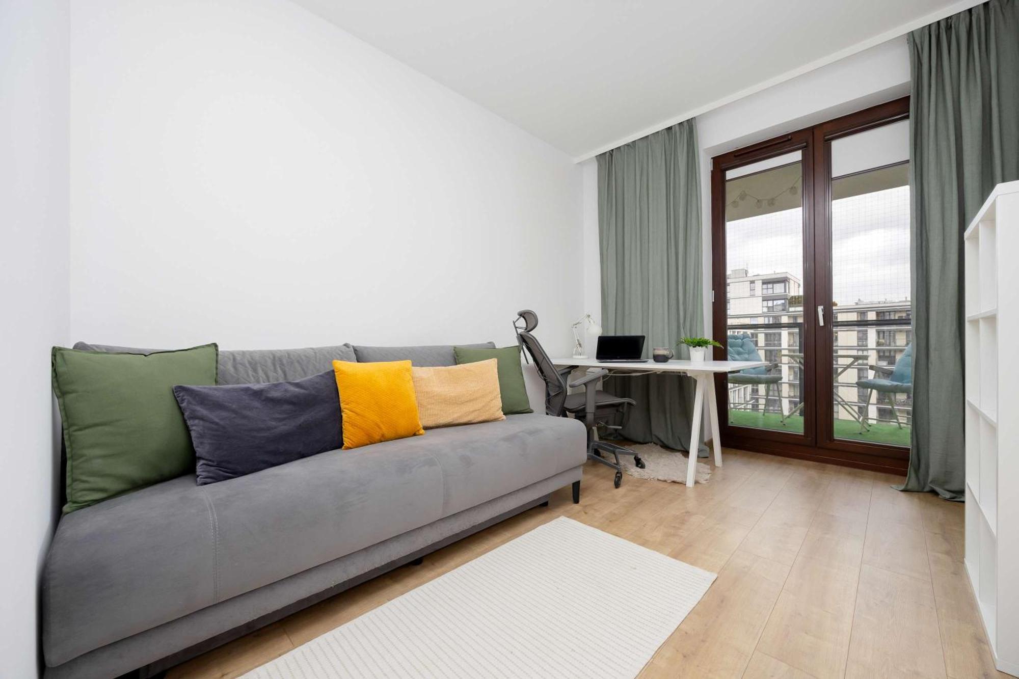 Family With Air Conditioning And Parking In Warsaw's Mokotow District By Renters * Warsaw