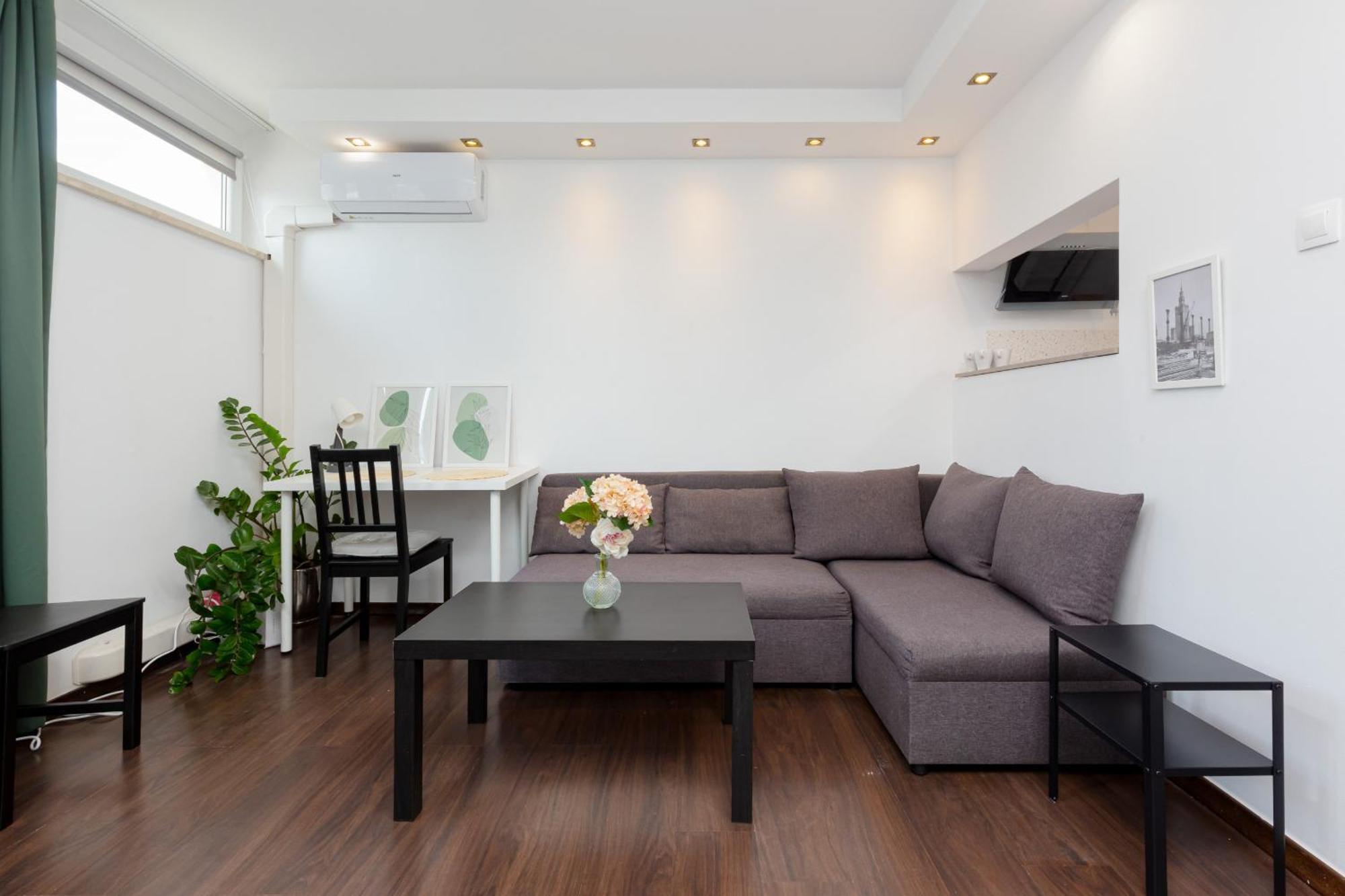 Căn hộ Grzybowska By Renters Warsaw