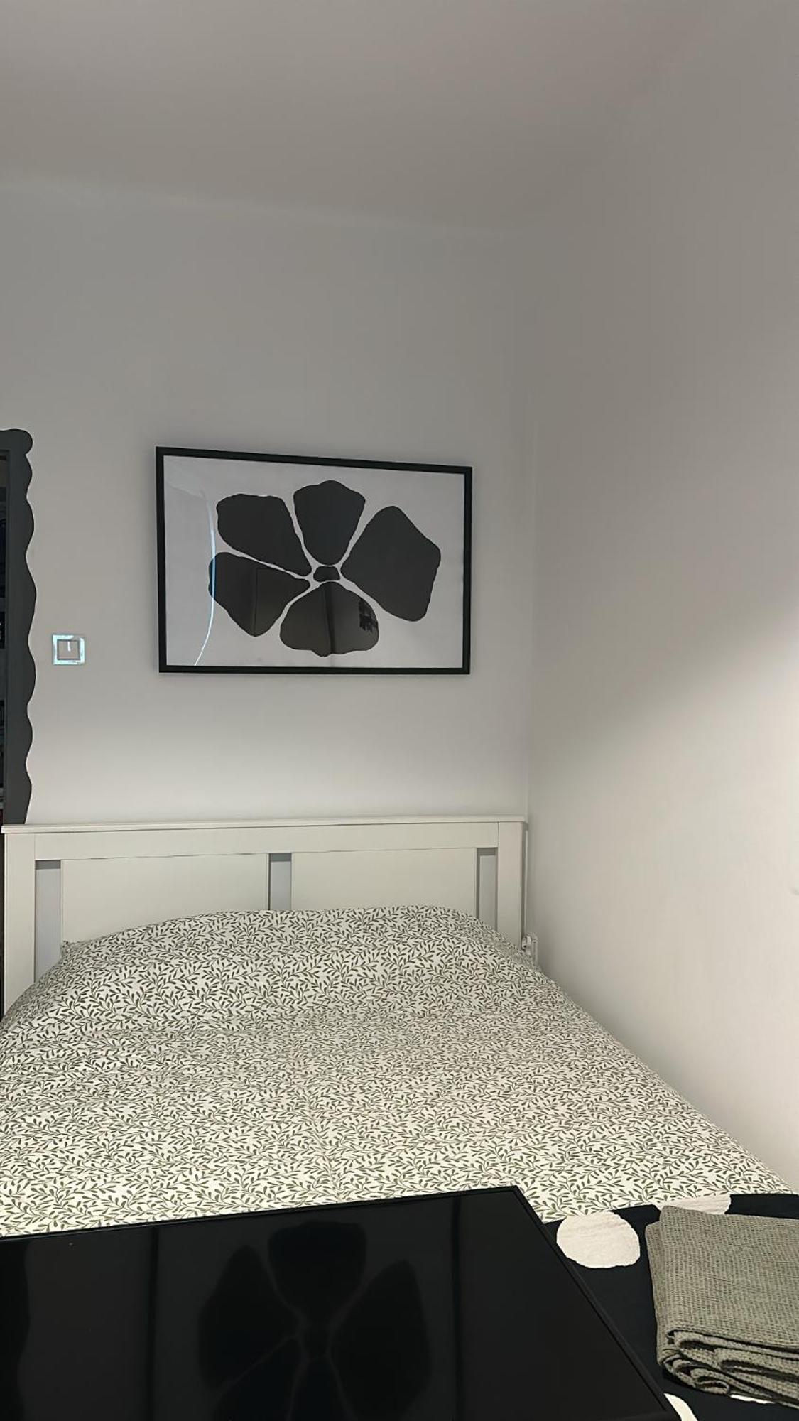 Apartment 17