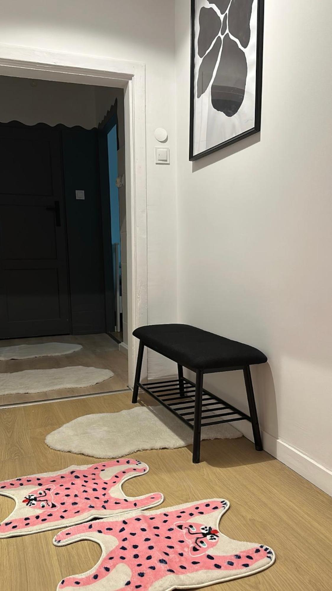 17 Apartment