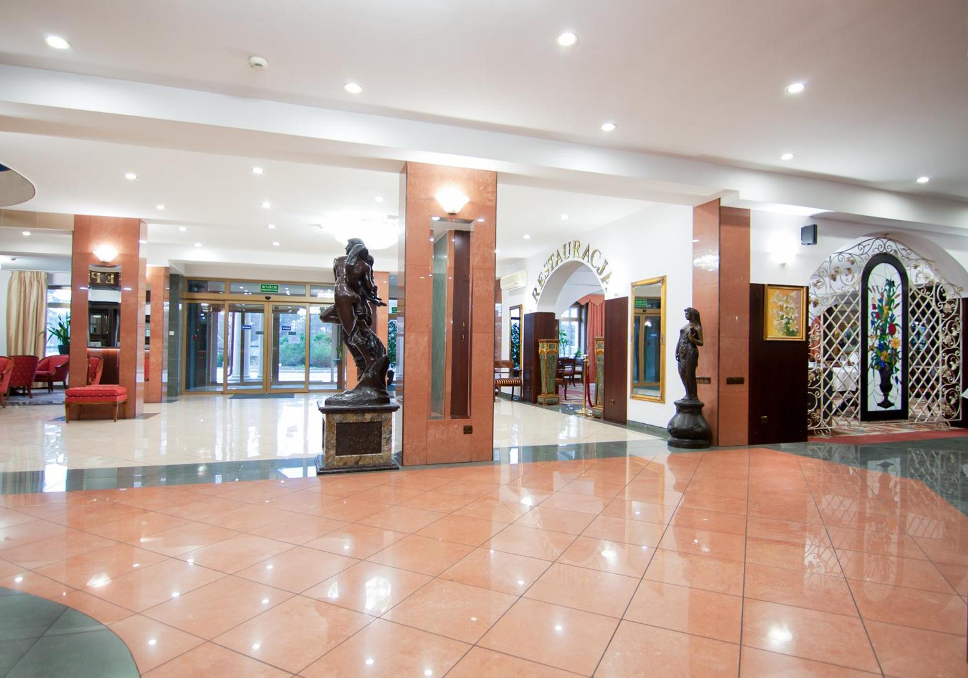 Bella Vista Hotel 3*