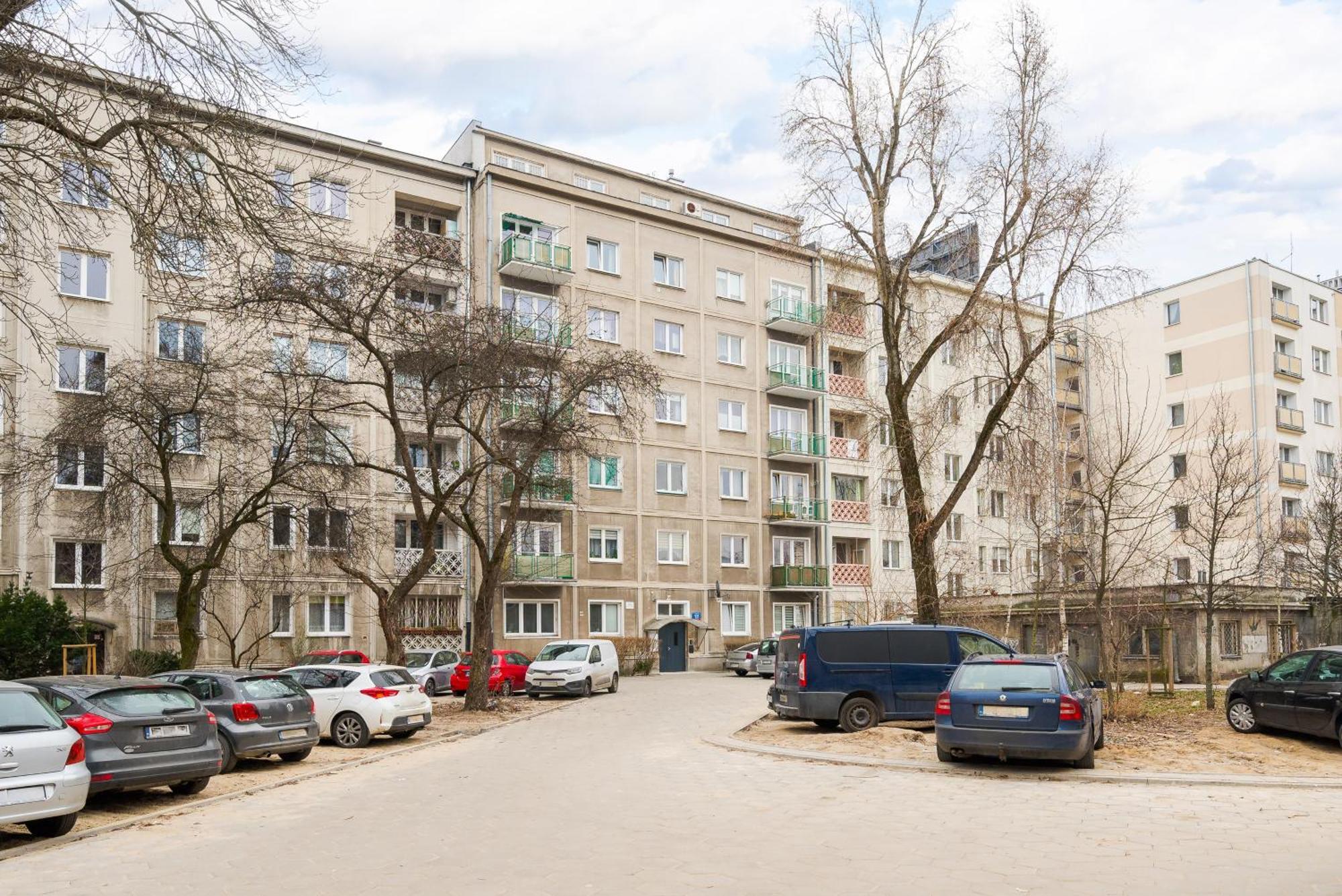 Metro Raclawicka Deluxe Apartment Warsaw
