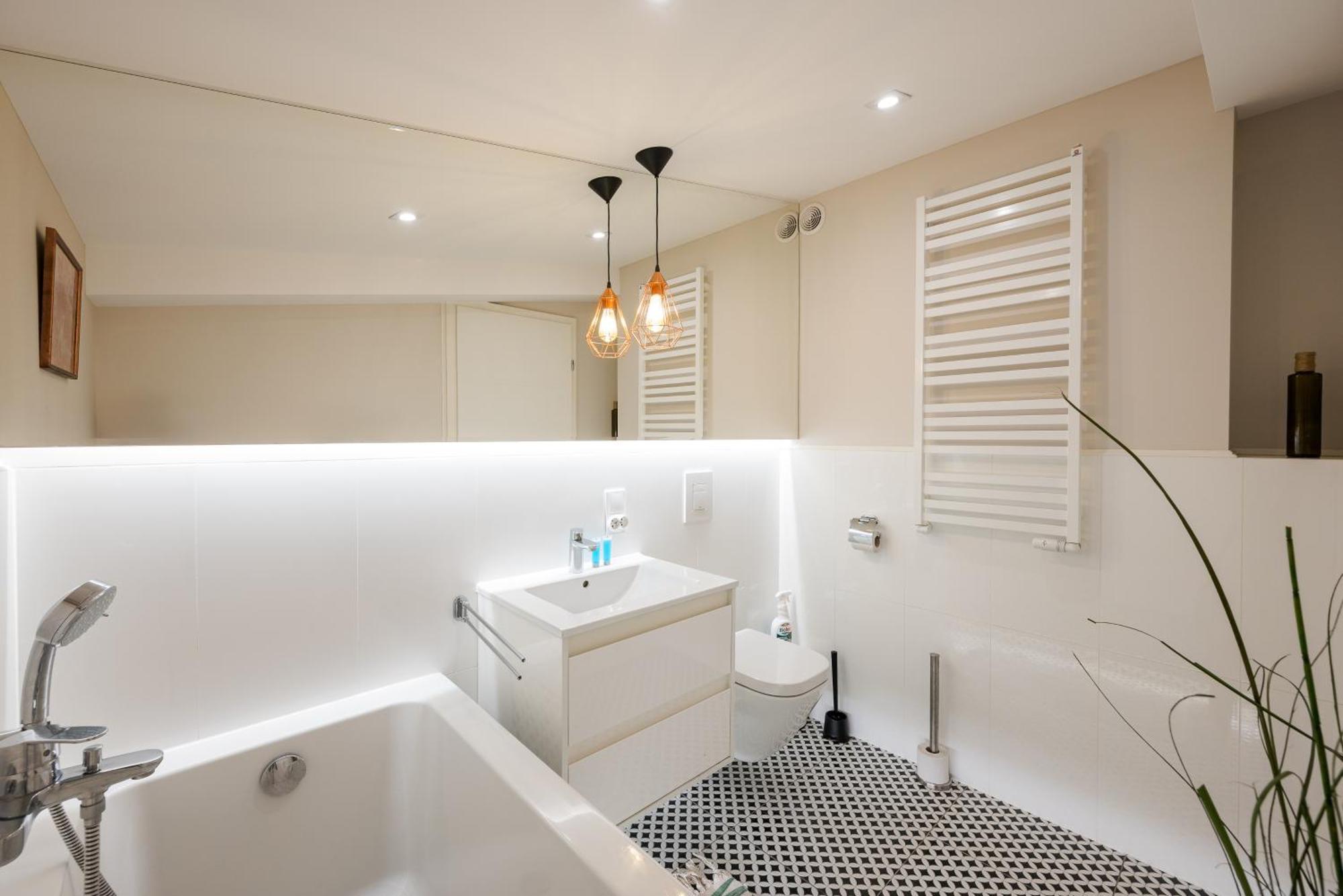 Metro Raclawicka Deluxe Apartment